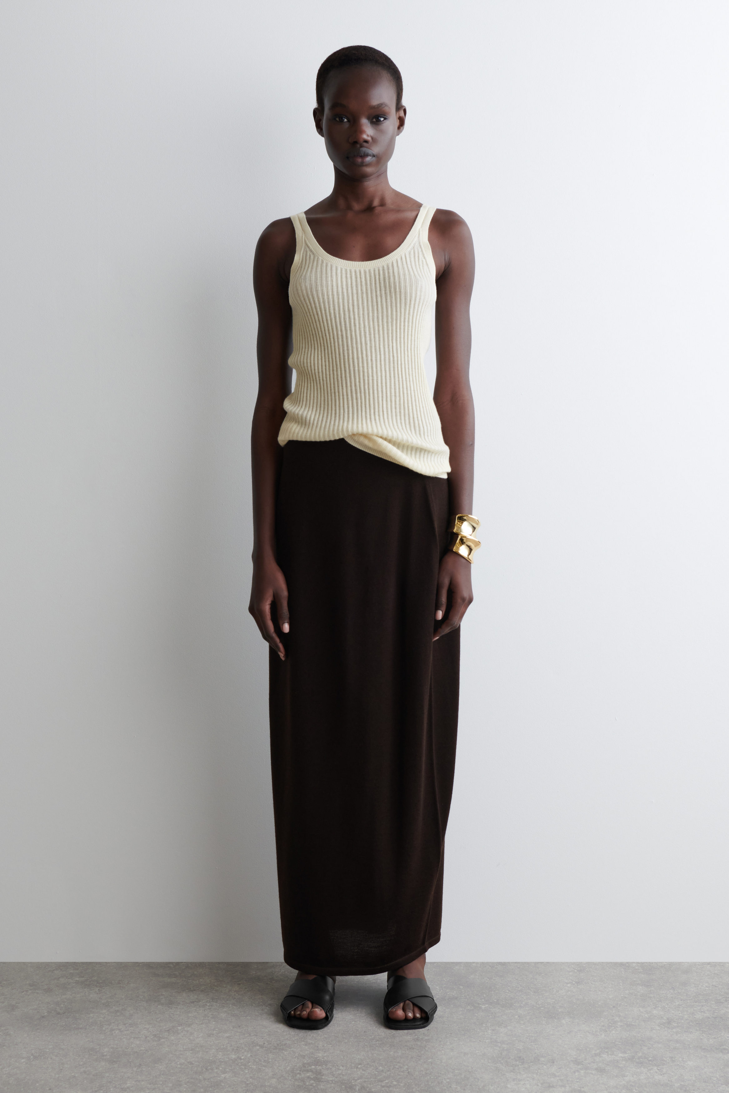 SANDALIAS DE PIEL CRUZADAS