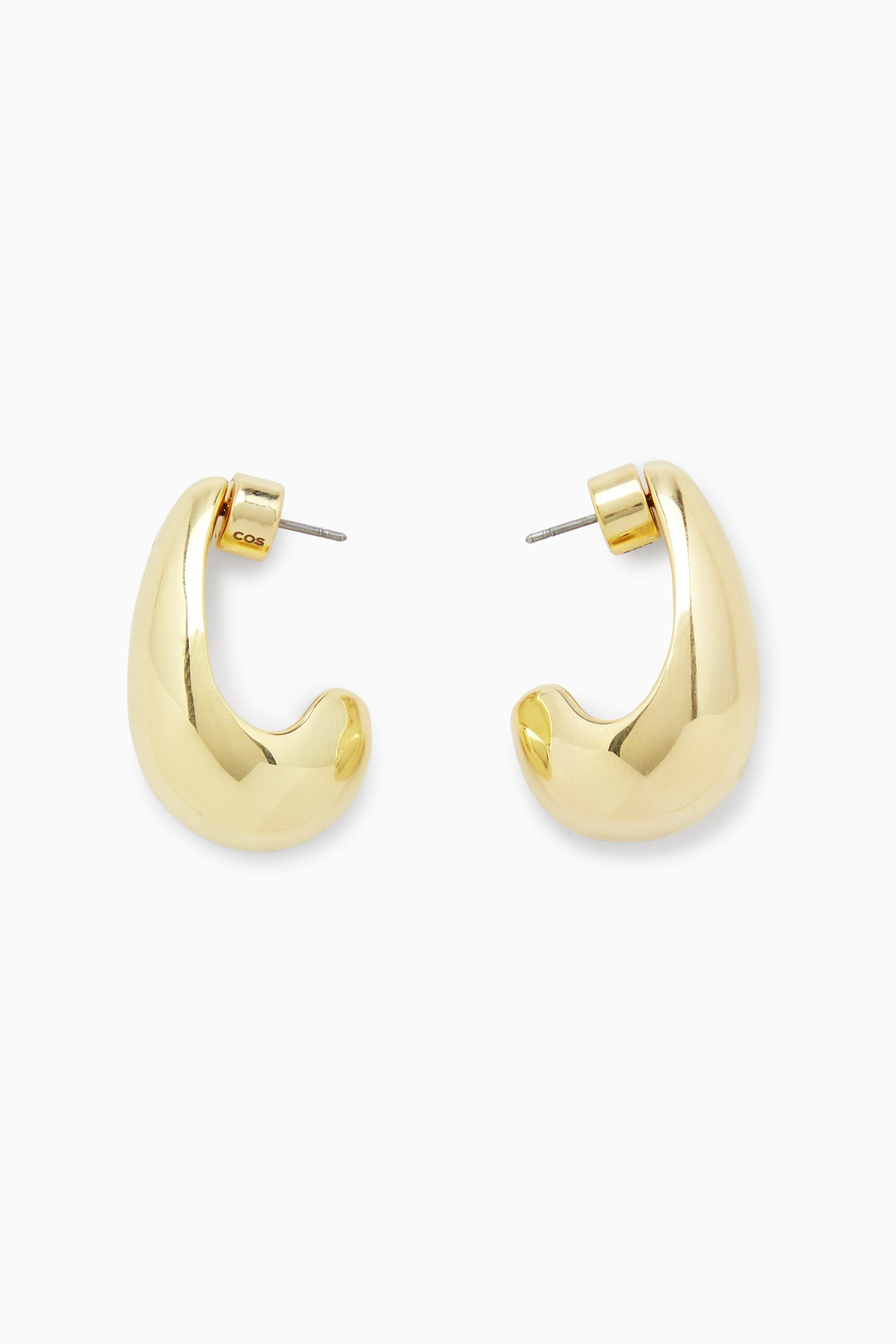 CHUNKY CURVED TEARDROP EARRINGS - GOLD | COS
