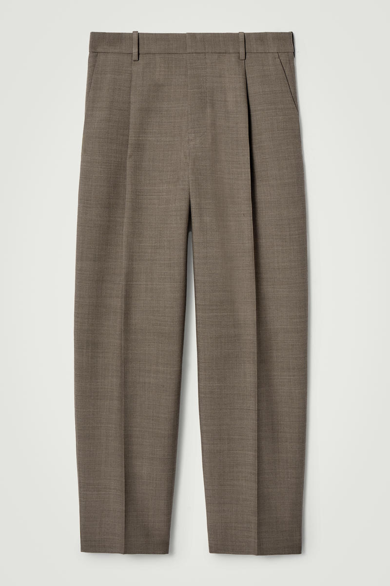 Relaxed Wool-Blend Tapered Trousers in Beige