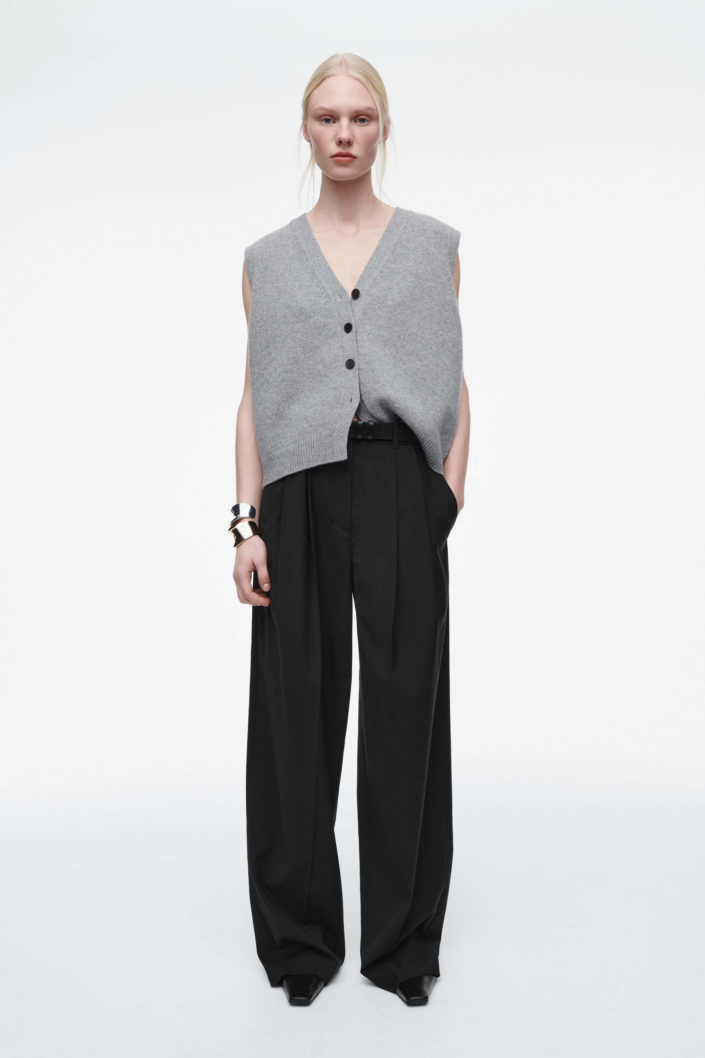 V-NECK MERINO WOOL VEST - GRAY MÉLANGE | COS