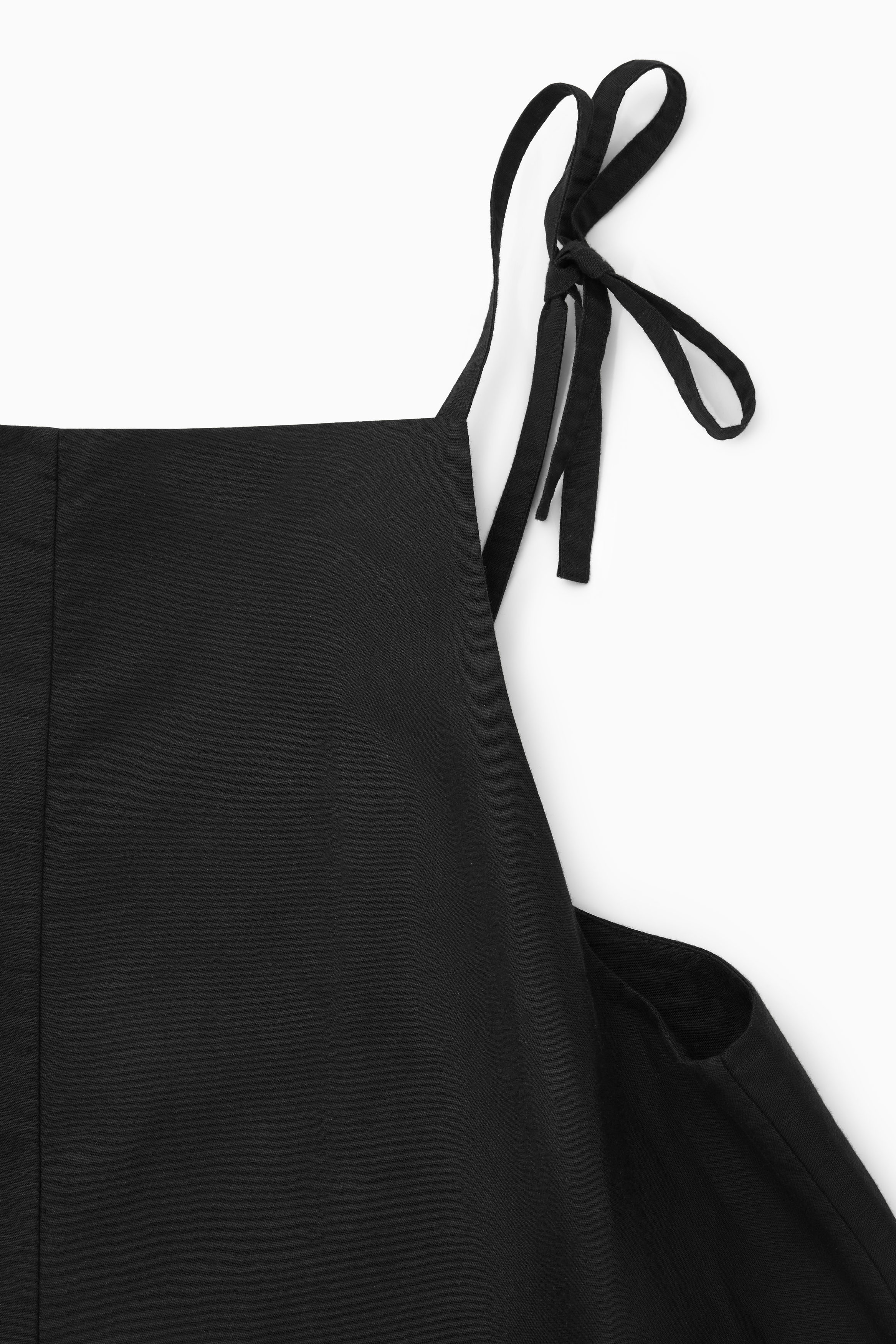 SQUARE-NECK LINEN PLAYSUIT - BLACK SQUARE-NECK LINEN PLAYSUIT - BLACK