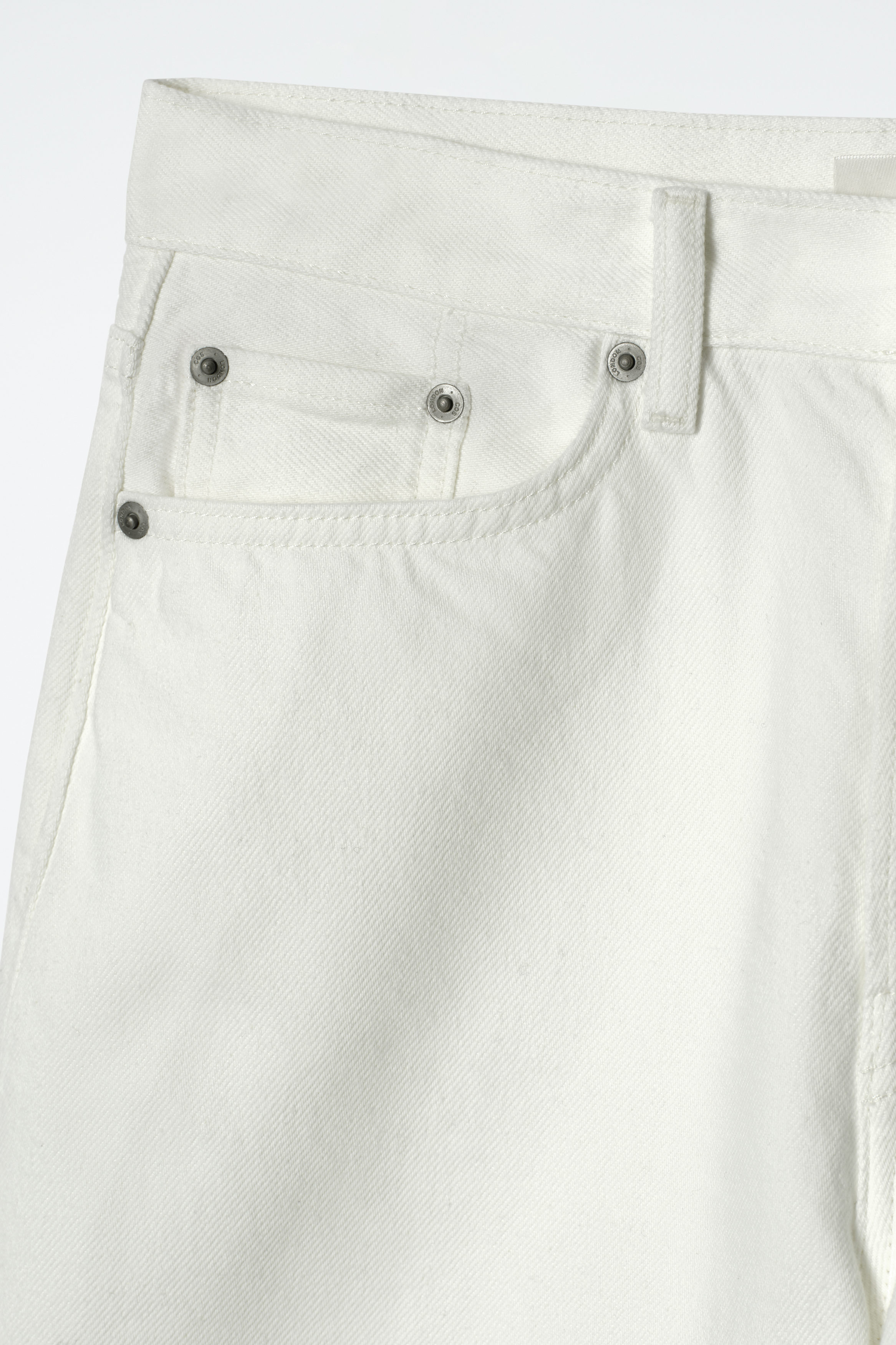 [COSYHARU公式] Non-fade White Denim Pants RIDER STRAIGHT-LEG JEANS - WHITE | COS