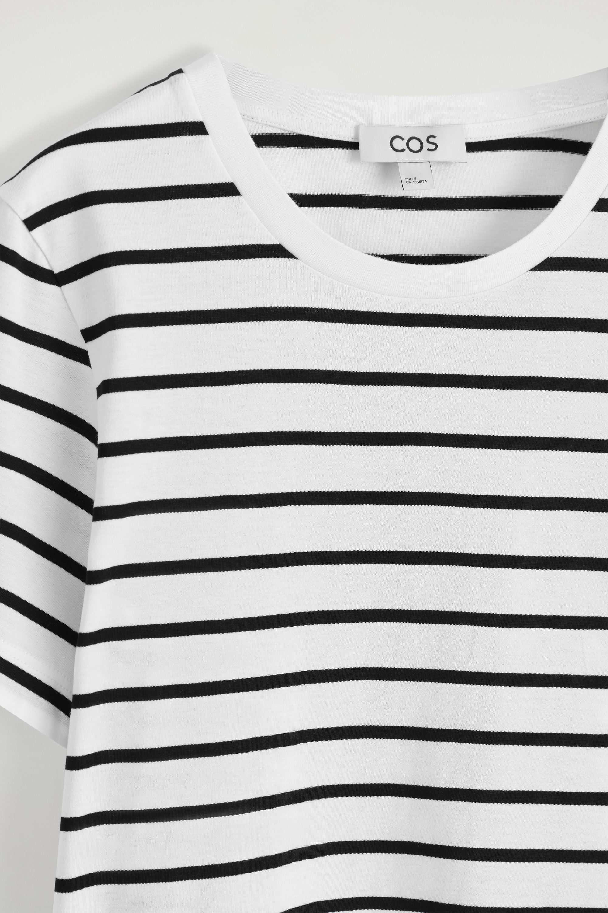 売れ筋商品|||ダナキャランニューヨーク カットソー トップス レディース Petite Striped Crewneck T-Shirt White/Chambray 楽天市場】DKNY ダナ キャラン ニューヨーク SPRAY STENCIL 半袖