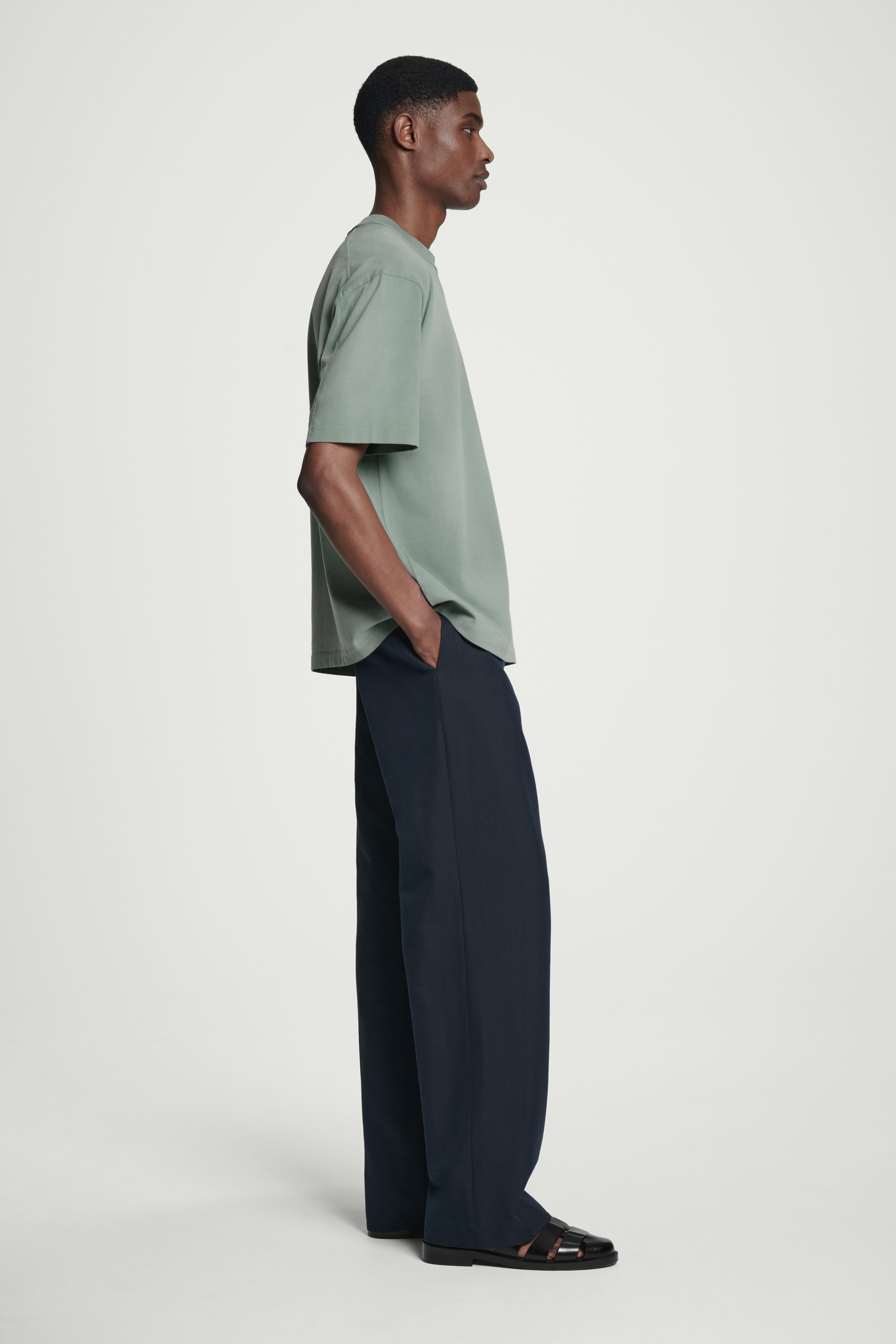 IRISHMAN 【Newgrange】classic mock neck 半袖 OVERSIZED WASHED-JERSEY MOCK-NECK T-SHIRT - GREEN | COS