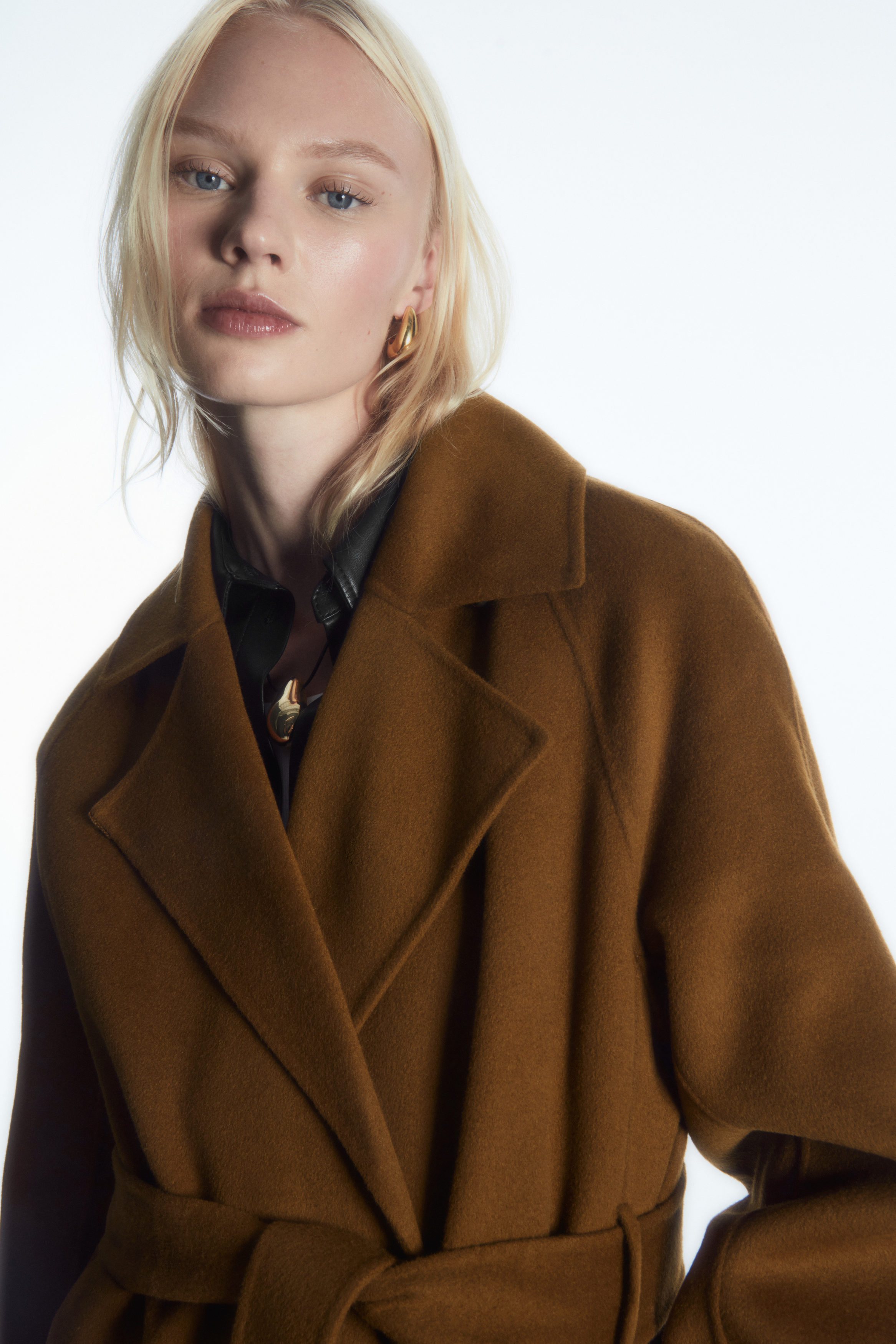 BELTED DOUBLE-FACED WOOL COAT