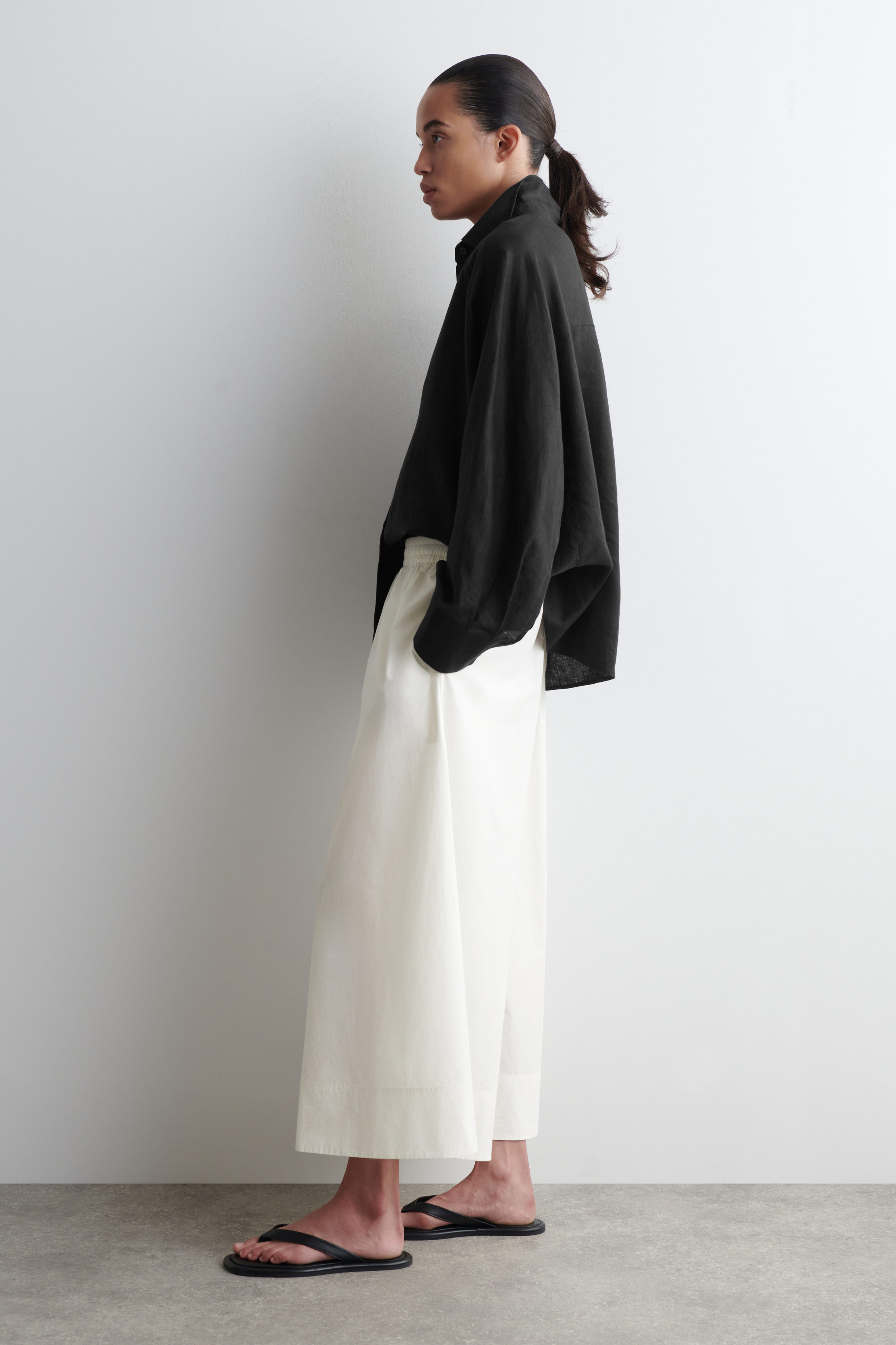 VOLUMINOUS CULOTTES - WHITE | COS