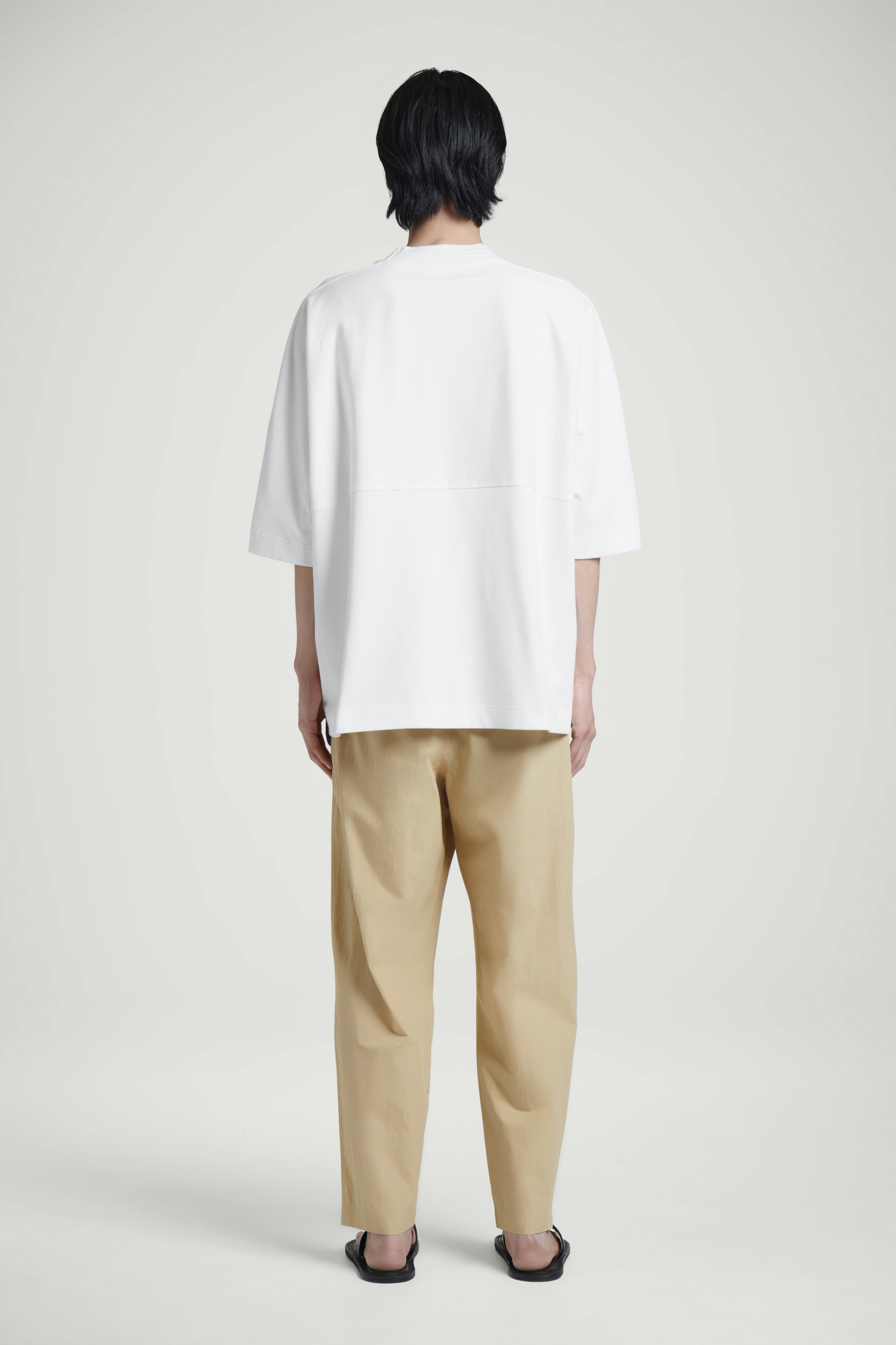 OVERSIZED HEAVYWEIGHT MOCK-NECK T-SHIRT - WHITE | COS