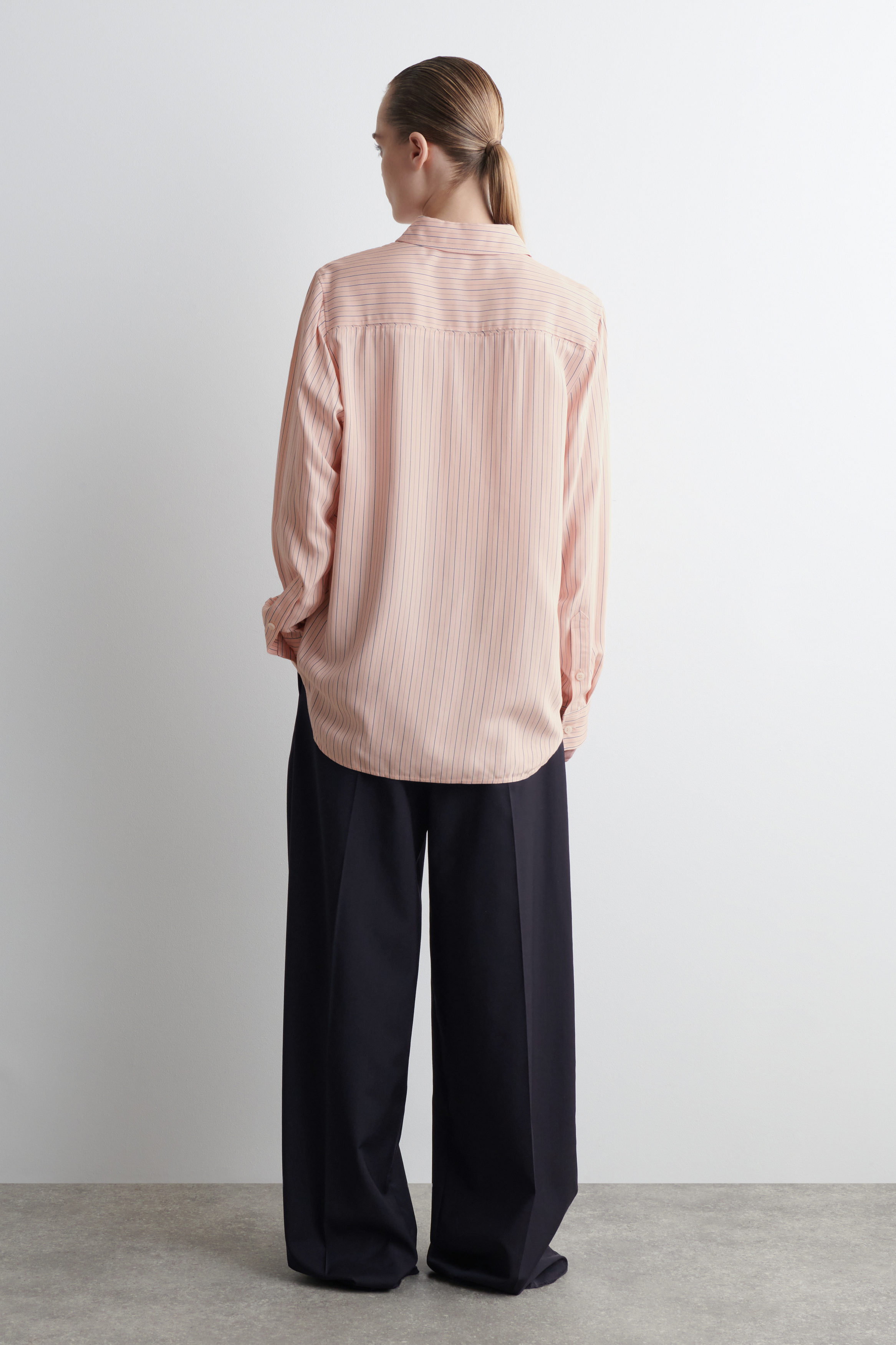 RELAXED STRIPED SHIRT - PINK / PINSTRIPED RELAXED STRIPED SHIRT - PINK / PINSTRIPED