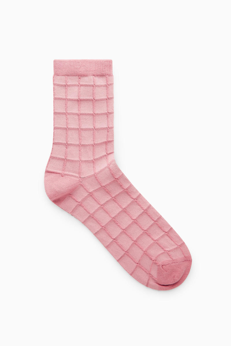 Cos Socken Mit Gittermuster In Pink