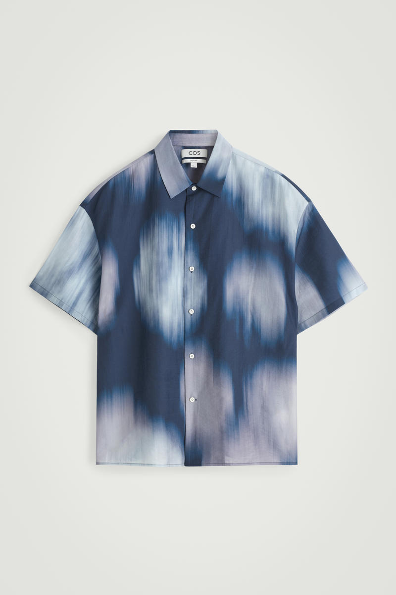 Relaxed Short-Sleeved Resort Shirt in Blue