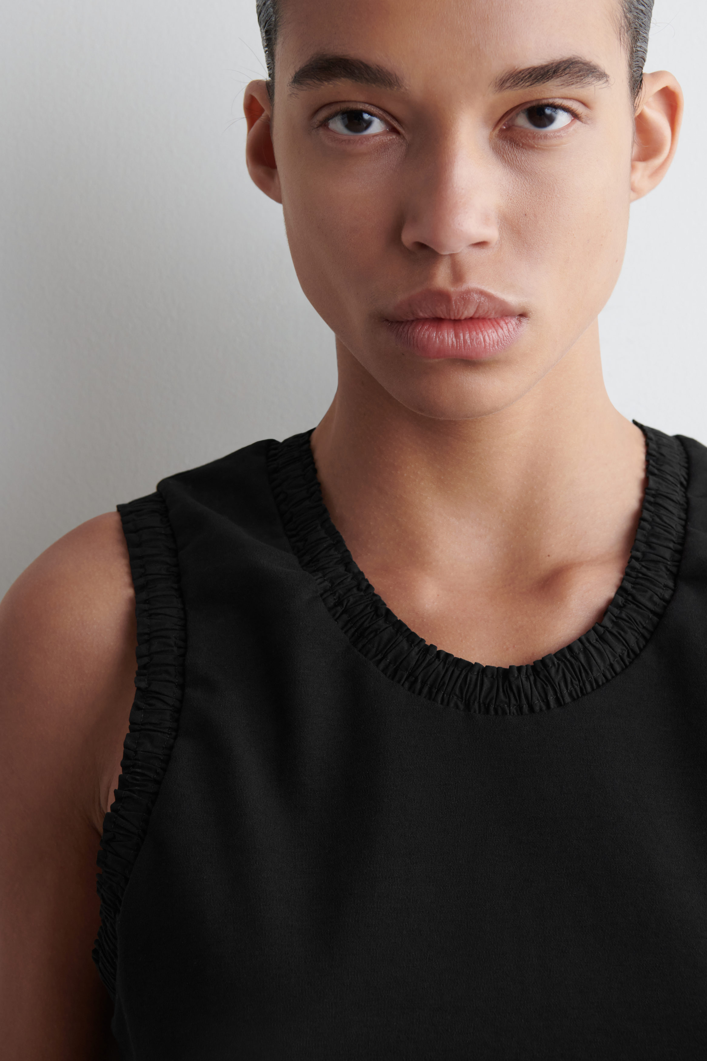 GATHERED COTTON TANK TOP - BLACK | COS