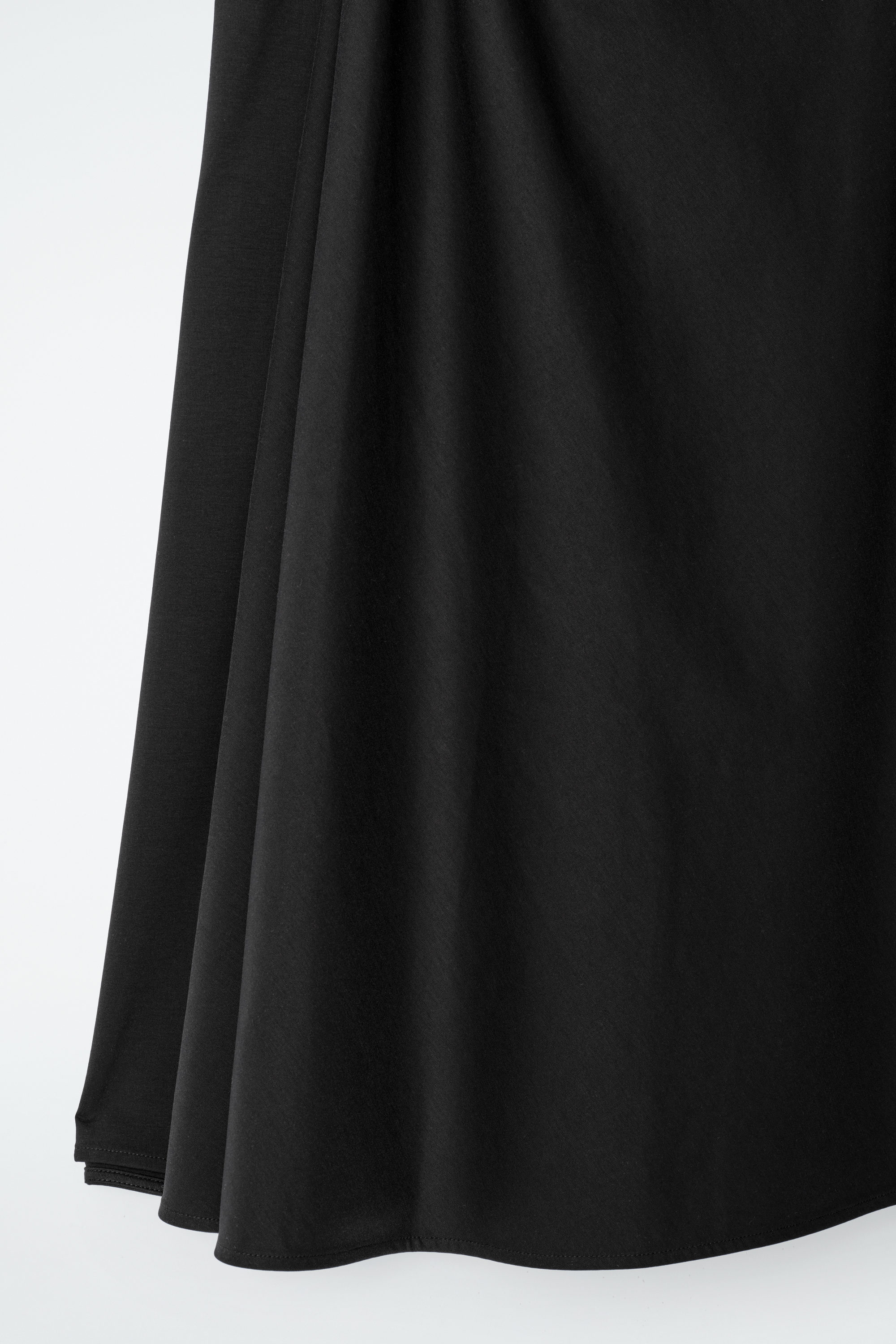 TWIST-DETAIL TOP - BLACK | COS