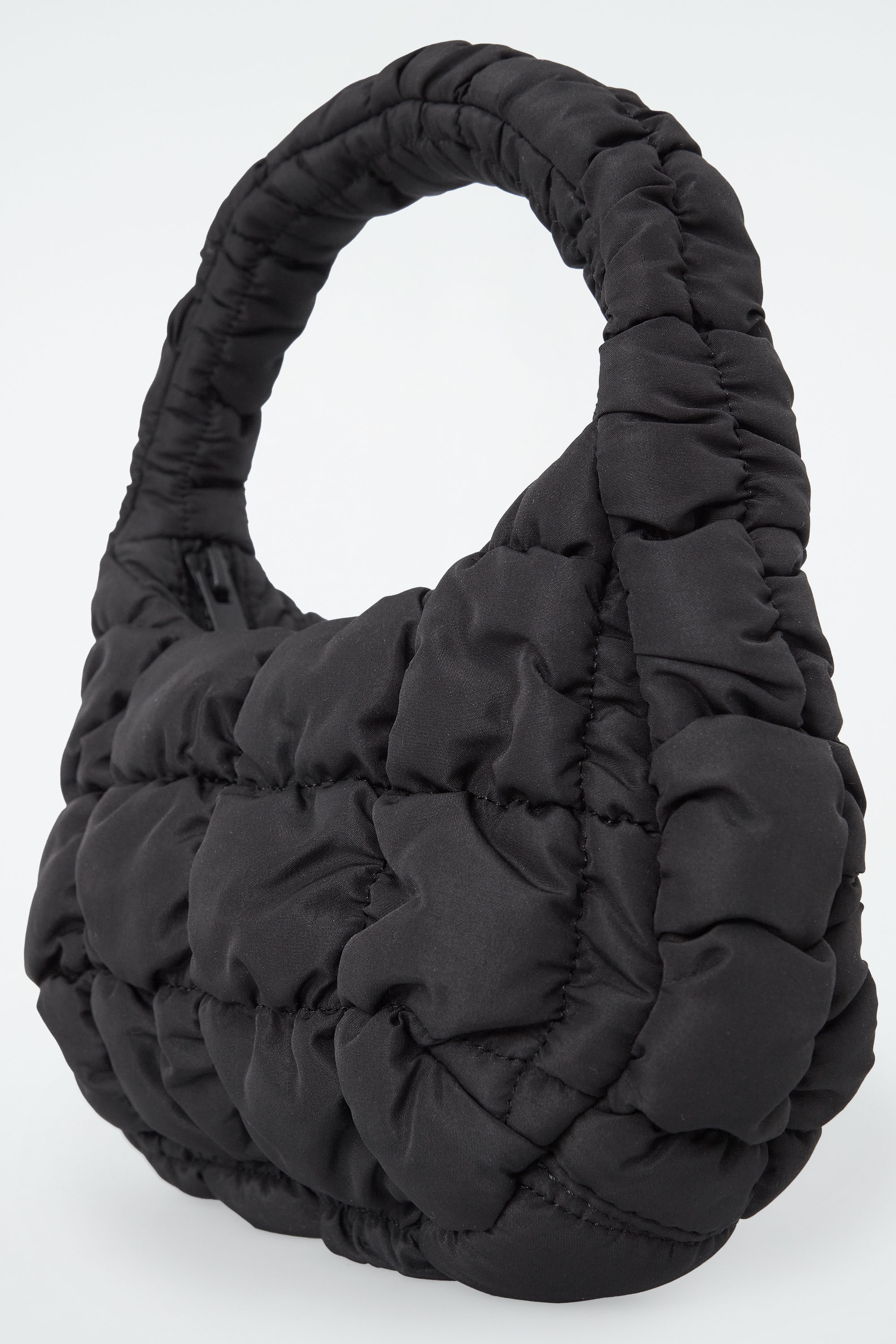 LE SAC MATELASSÉ. UNE ICÔNE COS.