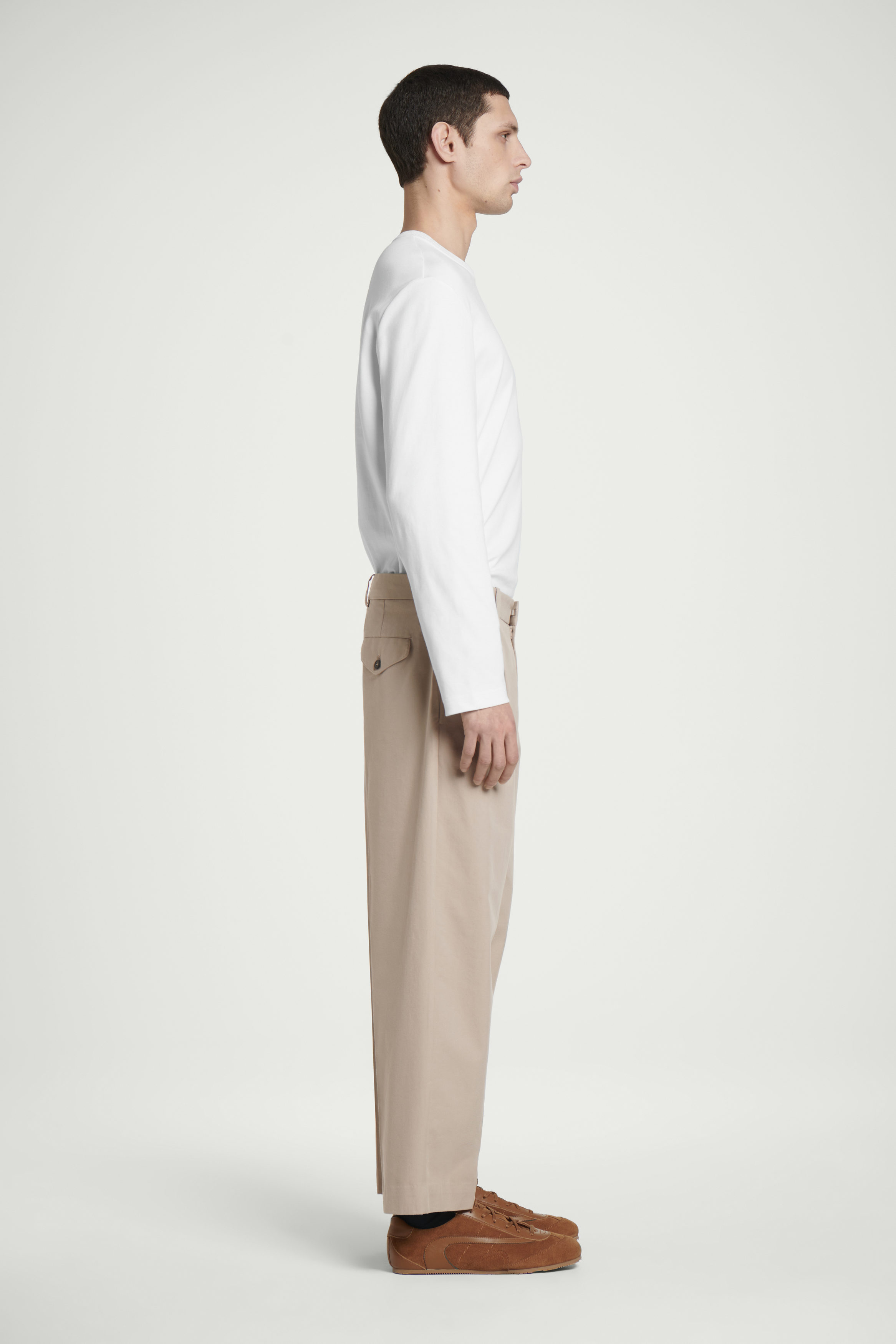 RELAXED PLEATED COTTON TAPERED PANTS - MOLE | COS