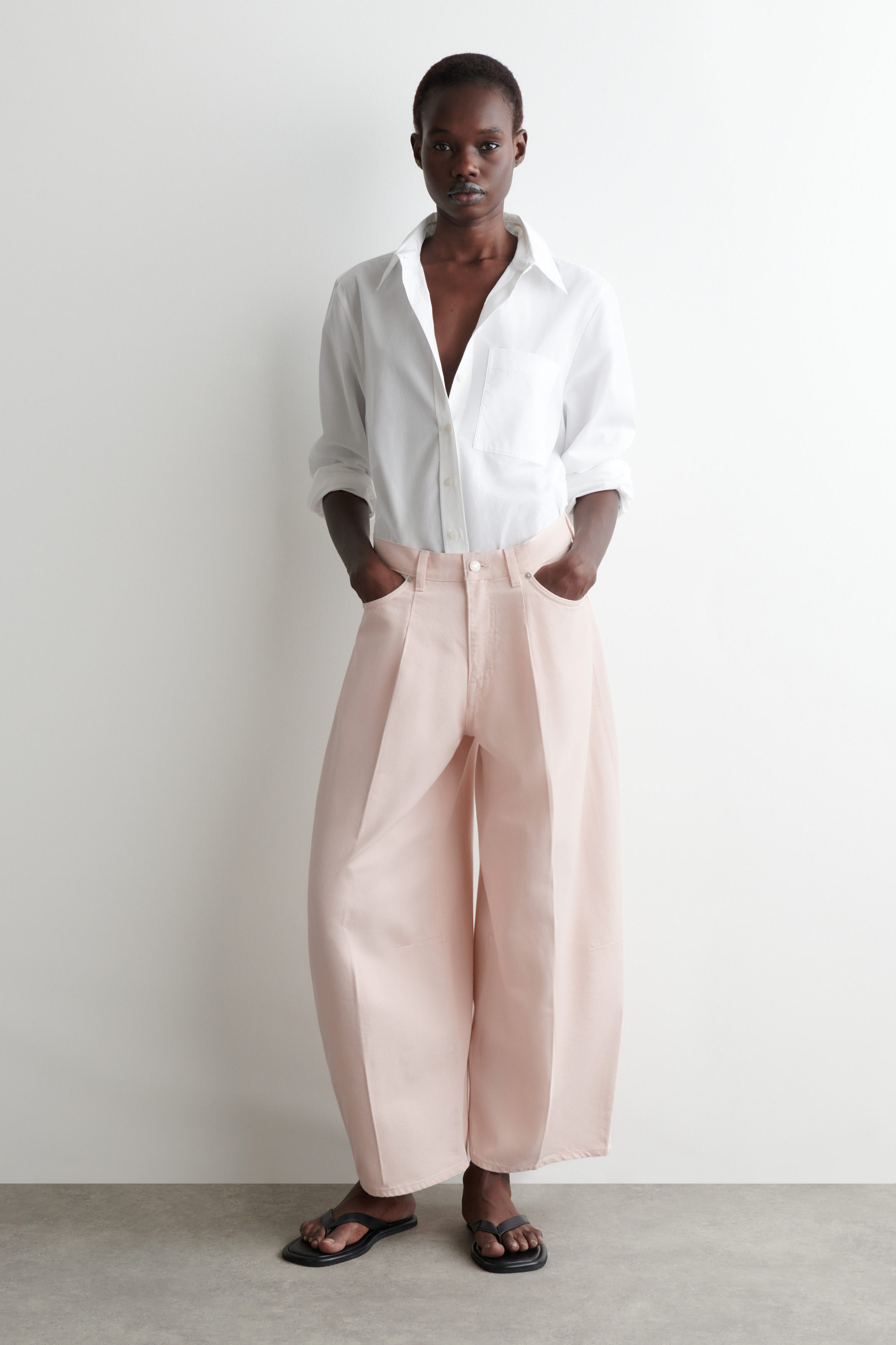 TWINE BARREL-LEG JEANS