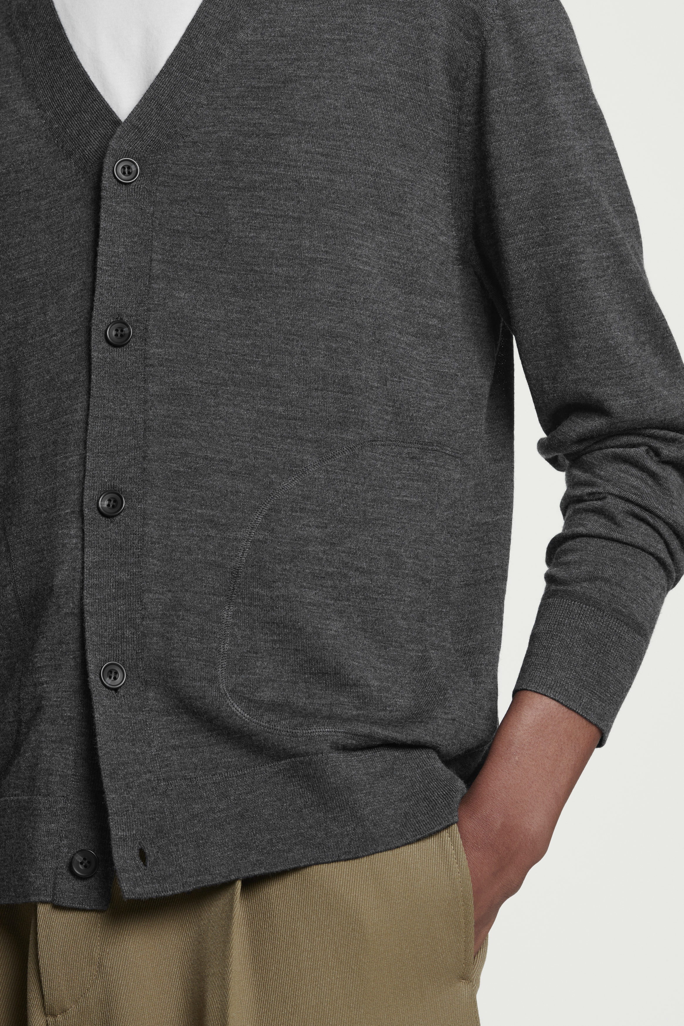 MERINO WOOL V-NECK CARDIGAN - CHARCOAL MÉLANGE | COS