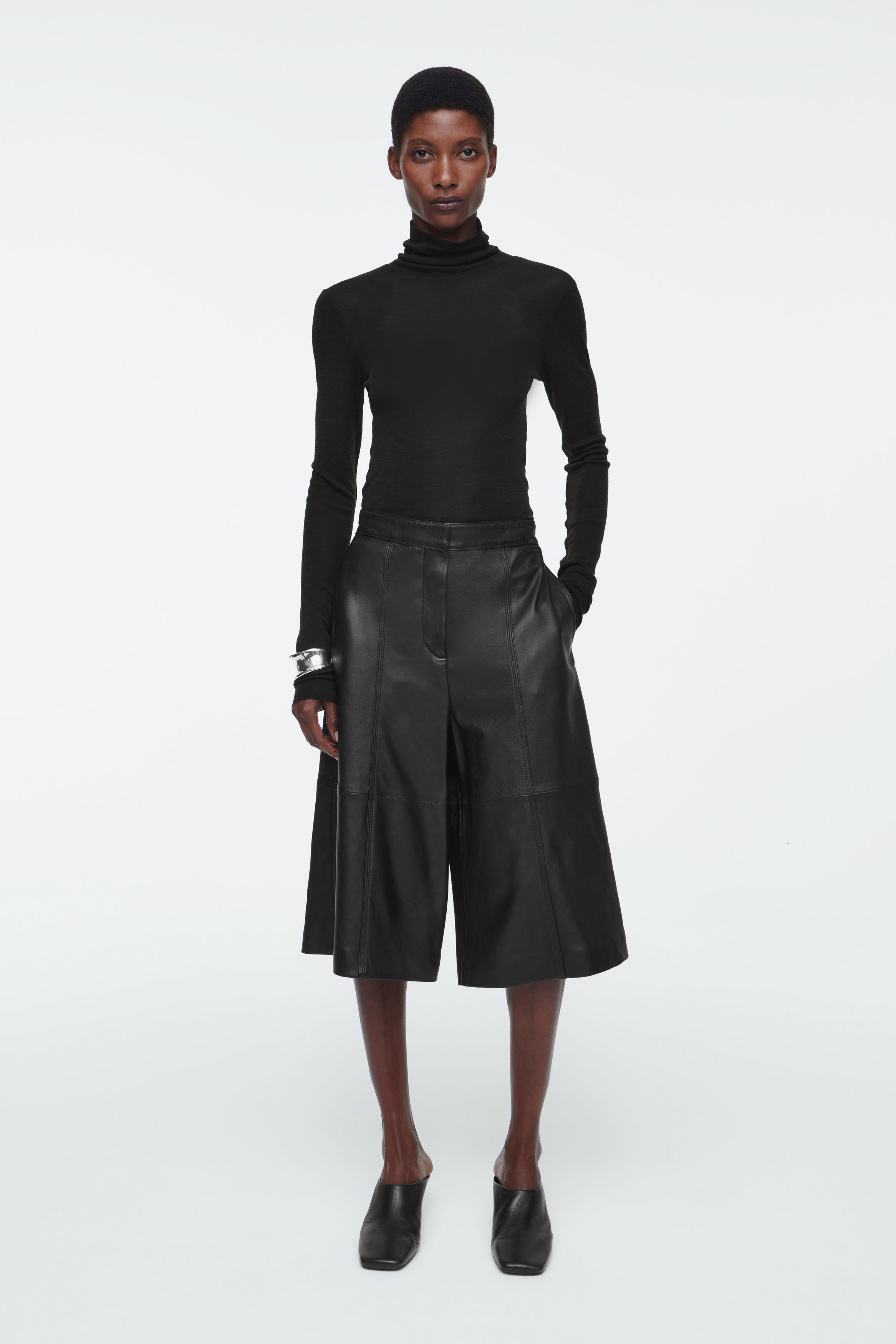 LEATHER CULOTTES - BLACK