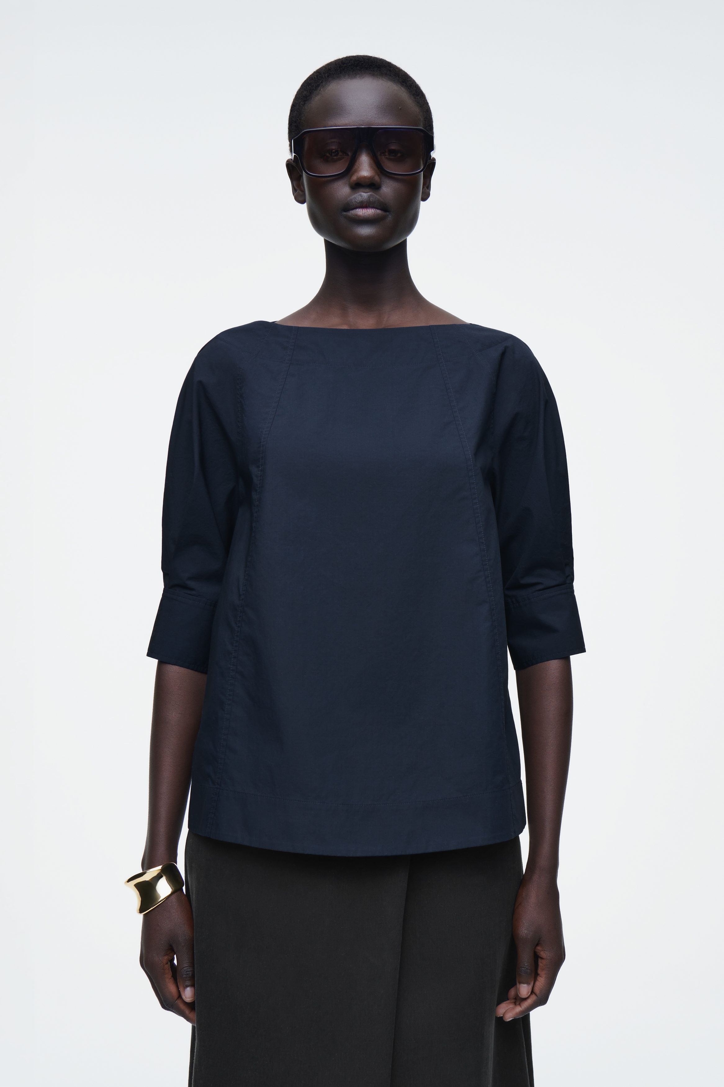 VOLUMINOUS BOAT-NECK COTTON BLOUSE - NAVY | COS