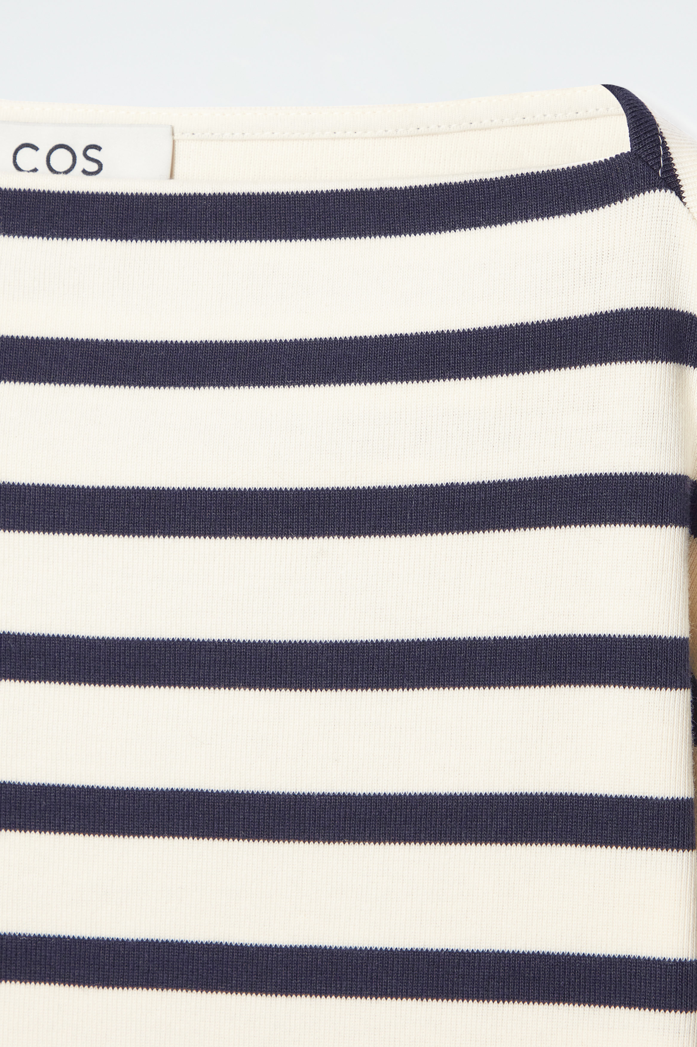 STRIPED BOAT-NECK TOP - NAVY / STRIPED | COS
