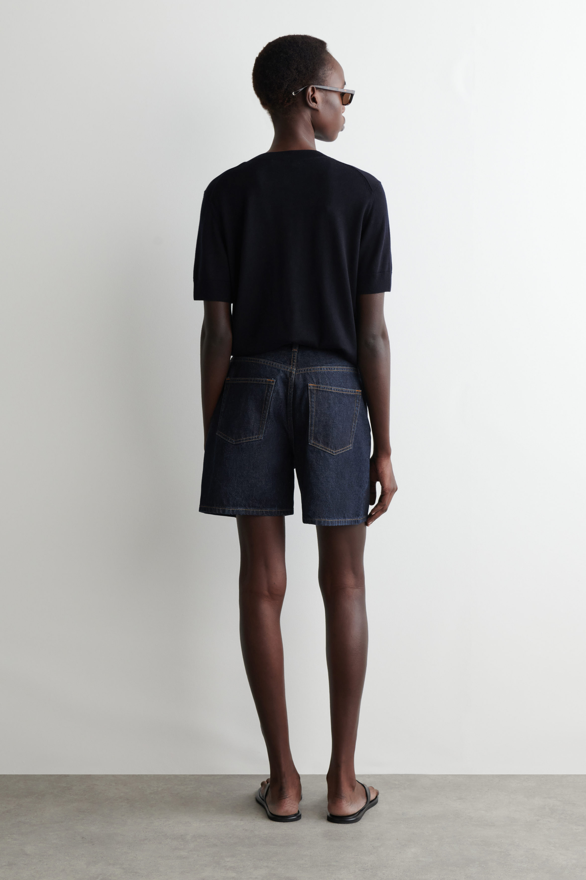HIGH-RISE DENIM SHORTS - INDIGO