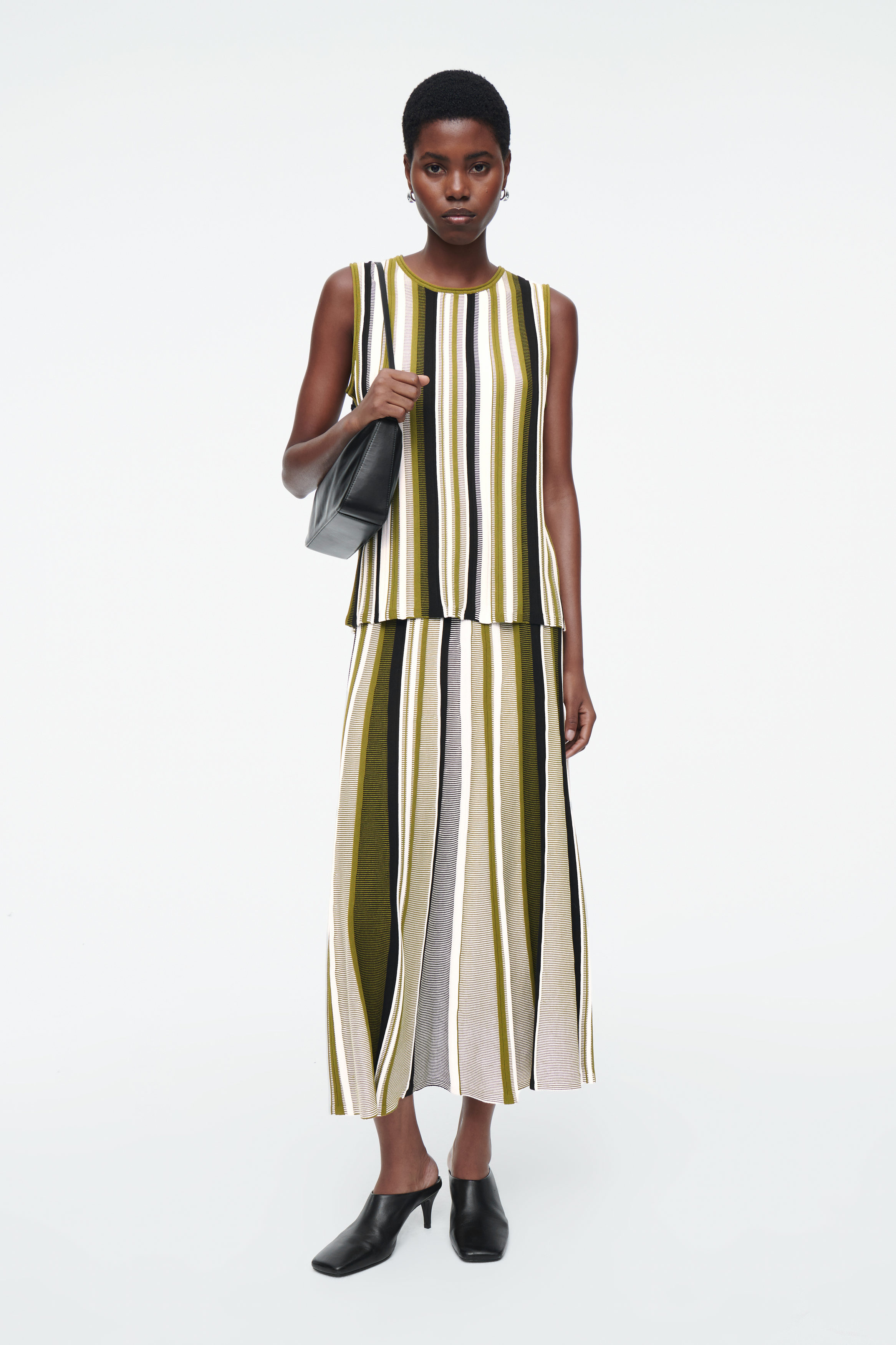 CLANE（クラネ）の「RANDOM STRIPE KNIT TANK TOPS（タンク