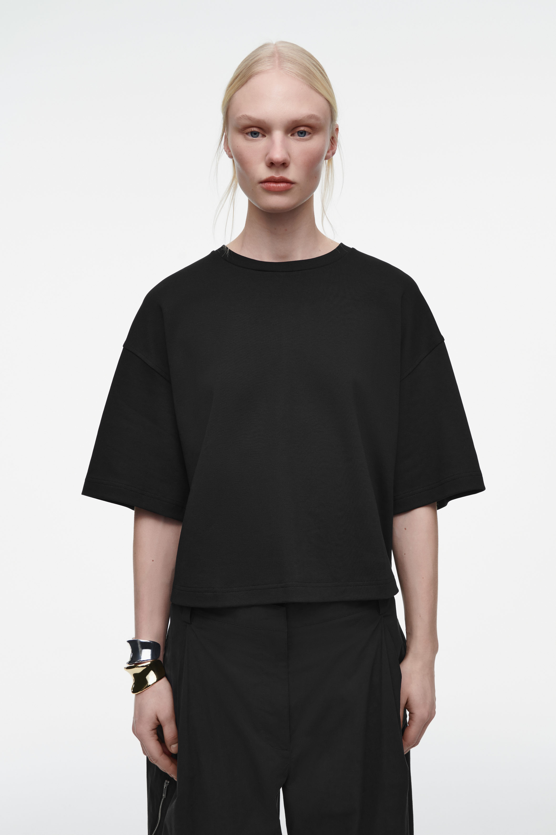 OVERSIZED BOXY T-SHIRT - BLACK