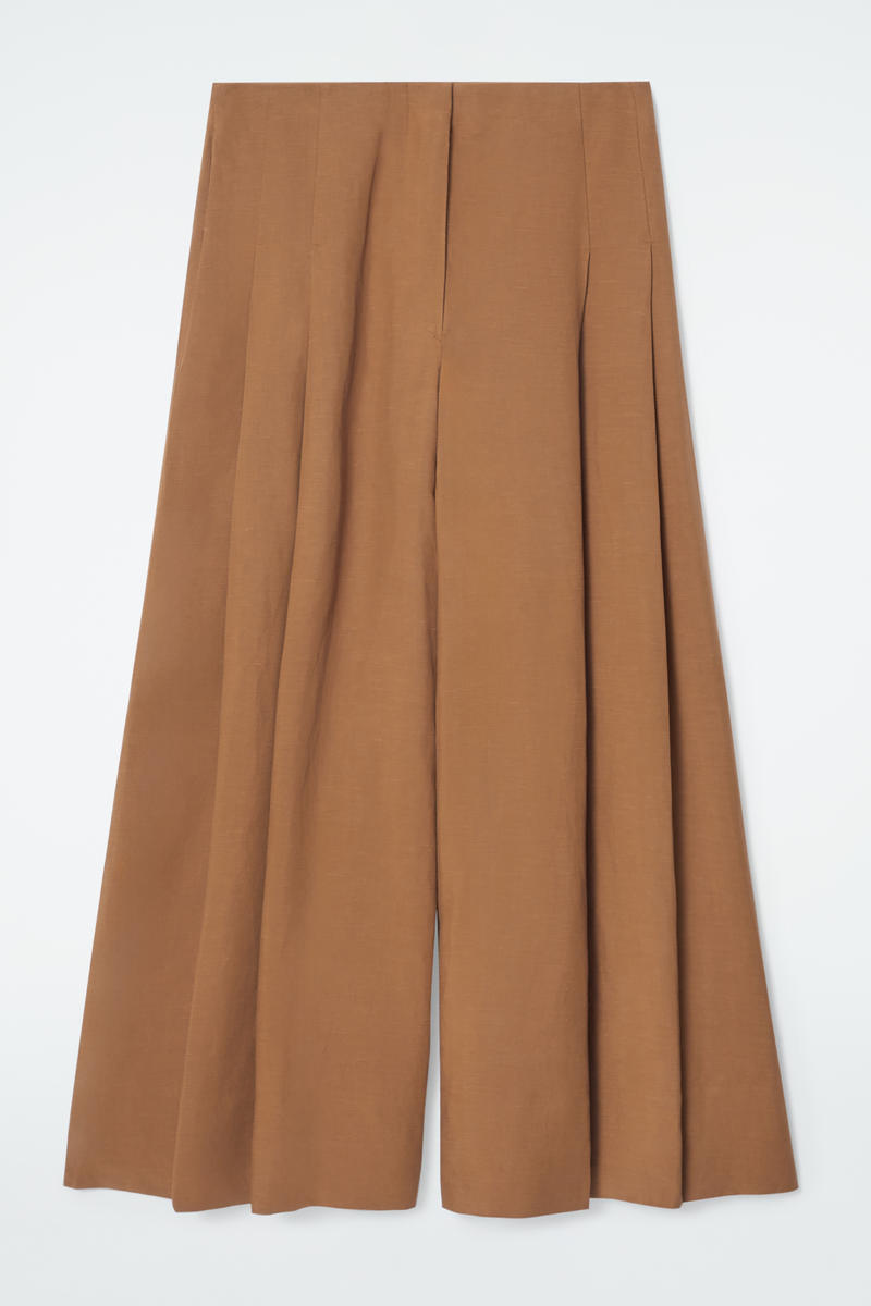 Pleated Linen-Blend Culottes in Brown