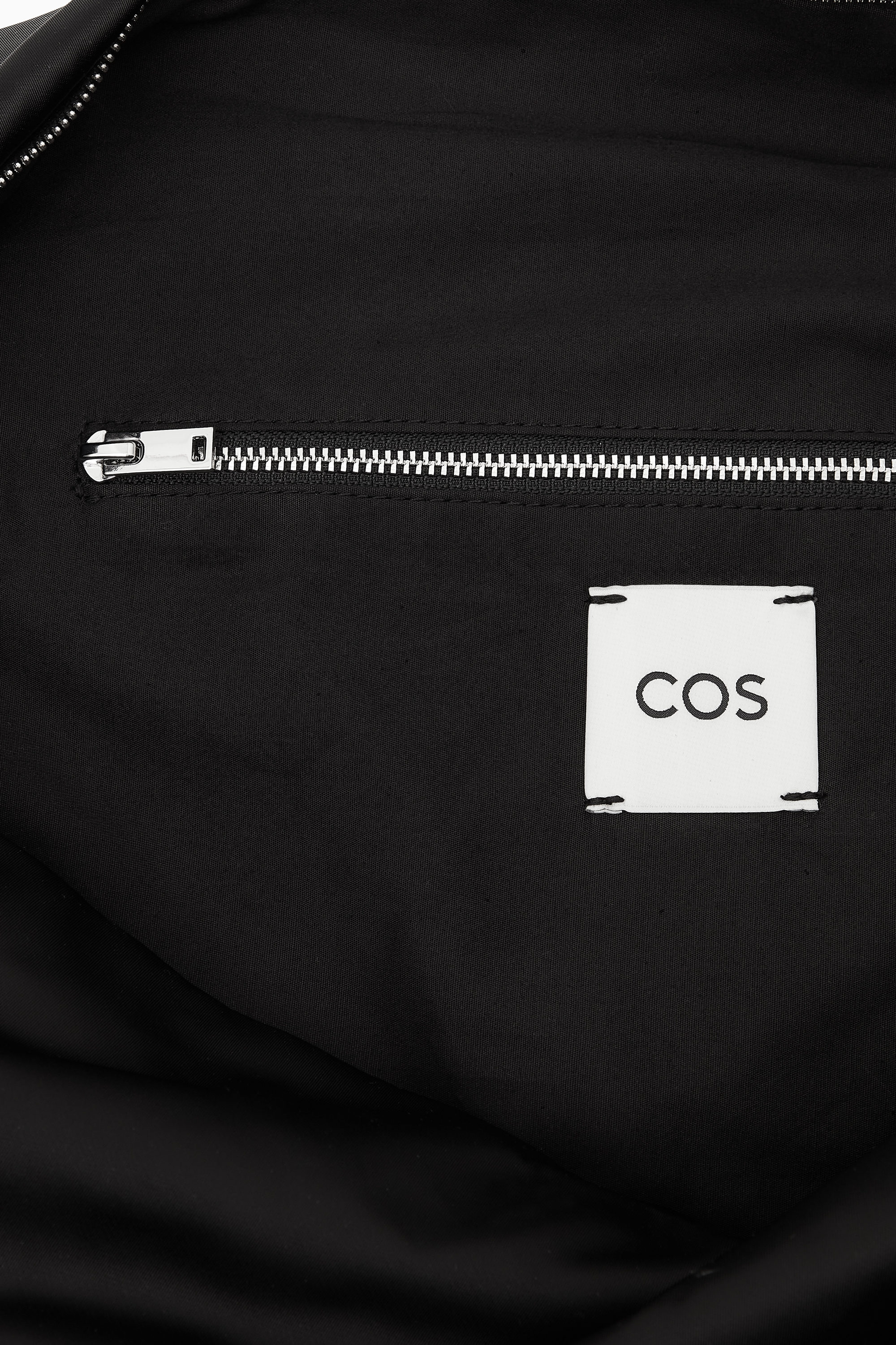 HITCH OVERSIZED CROSSBODY - NYLON - BLACK