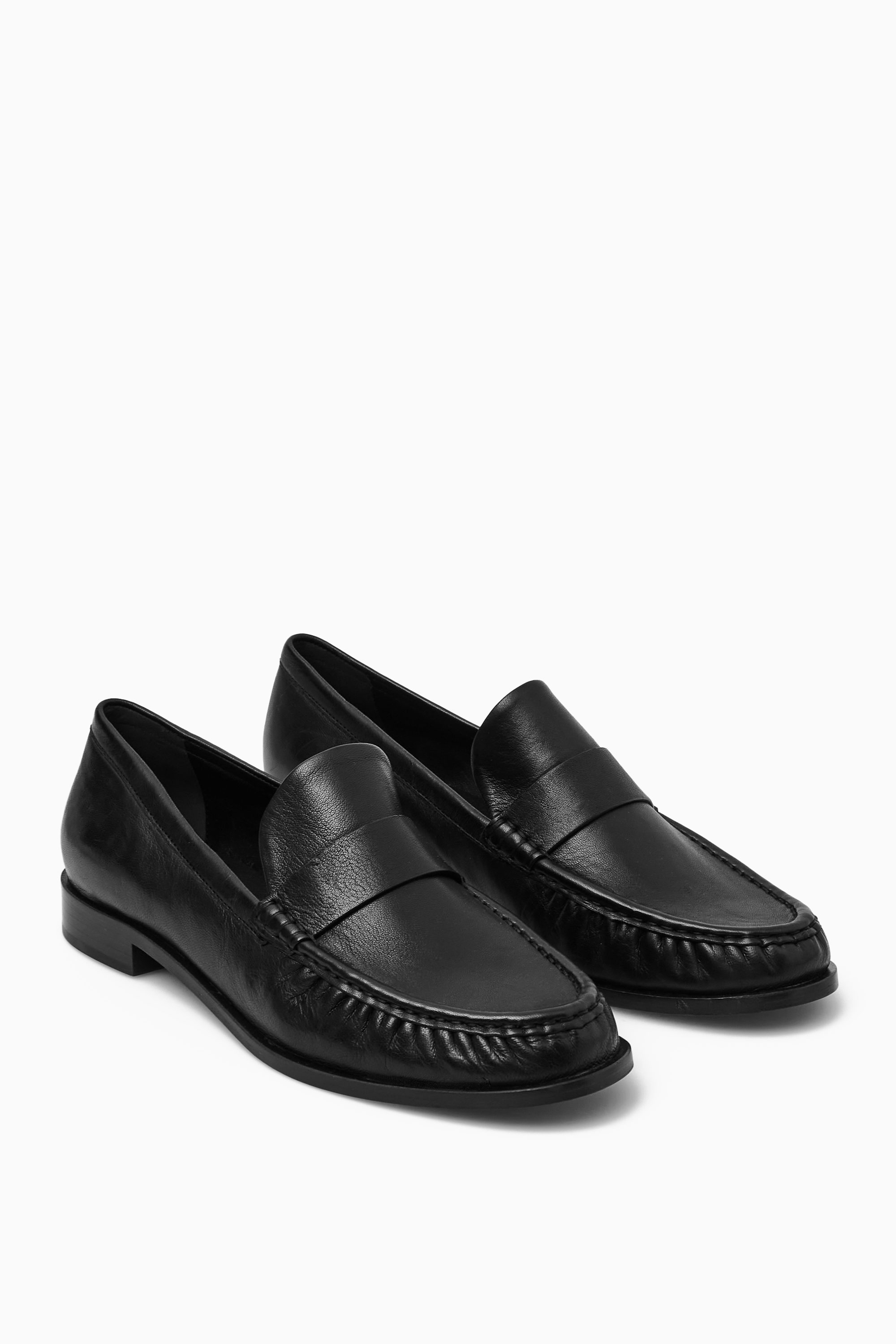 LEATHER LOAFERS