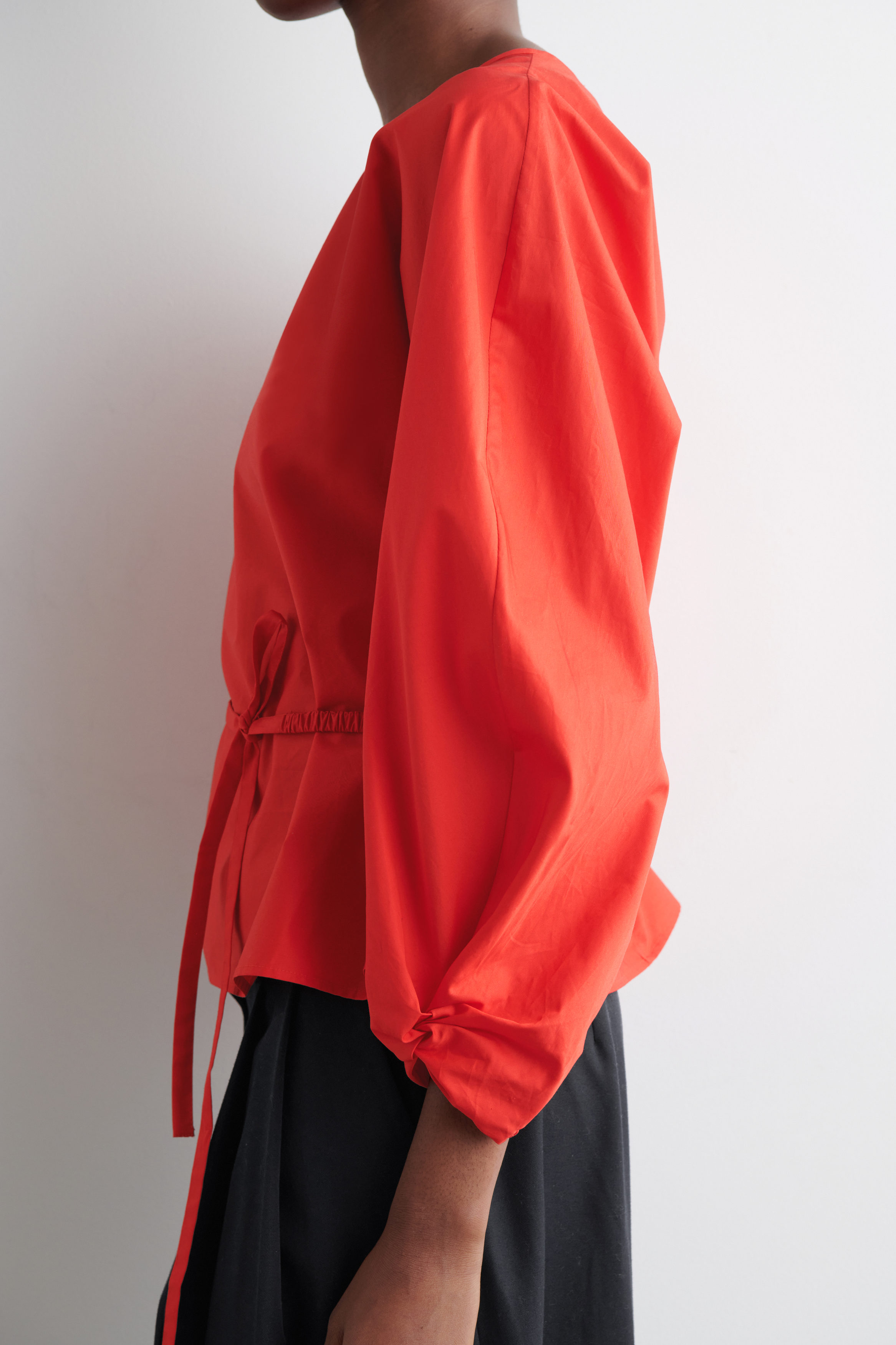 トップス ella drawstring blouse ella drawstring blouse ホワイト - メルカリ