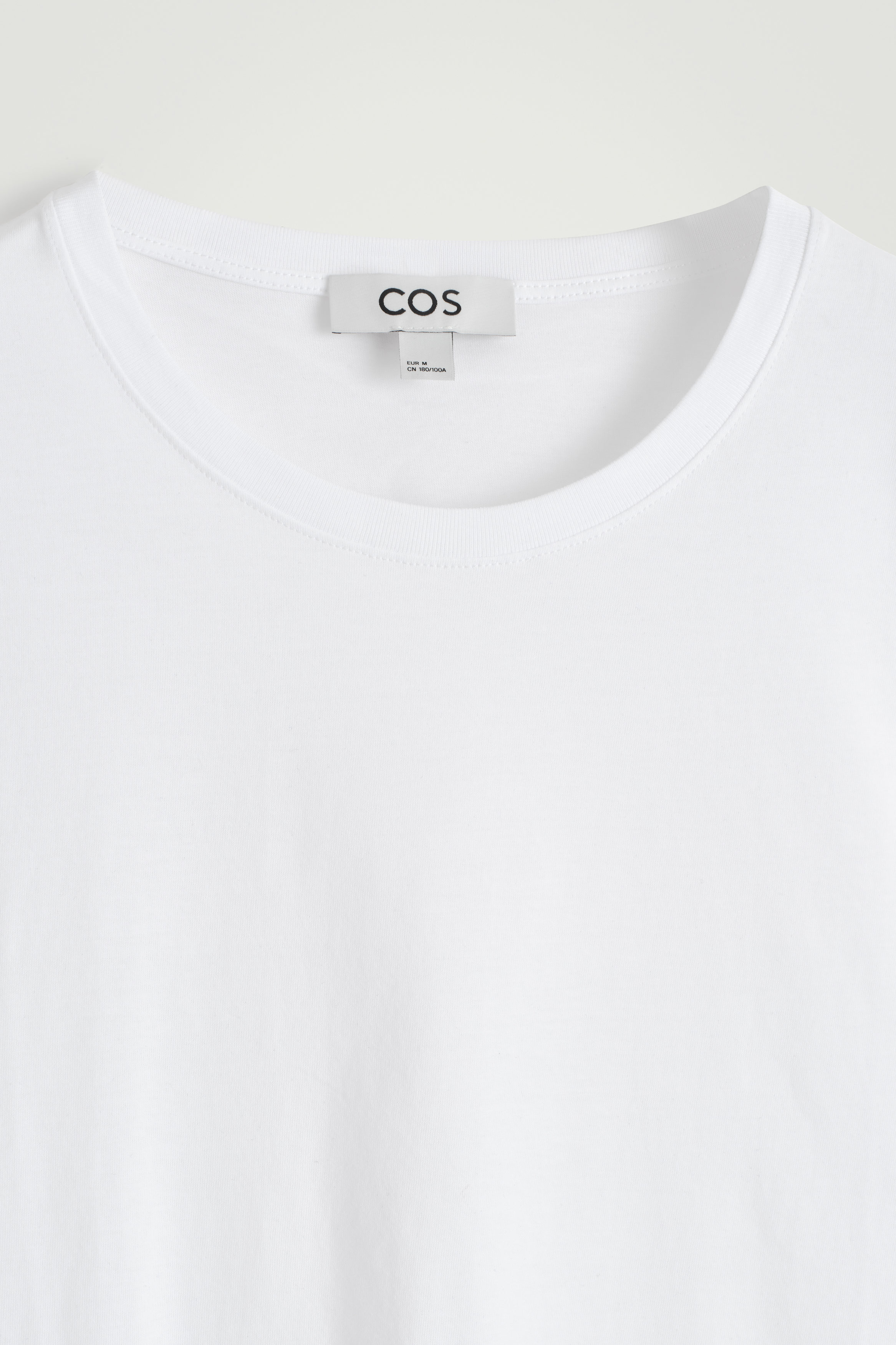 【送料&関税込】  Cotton Crew-neck T-shirt COTTON CREW-NECK T-SHIRT - NAVY | COS