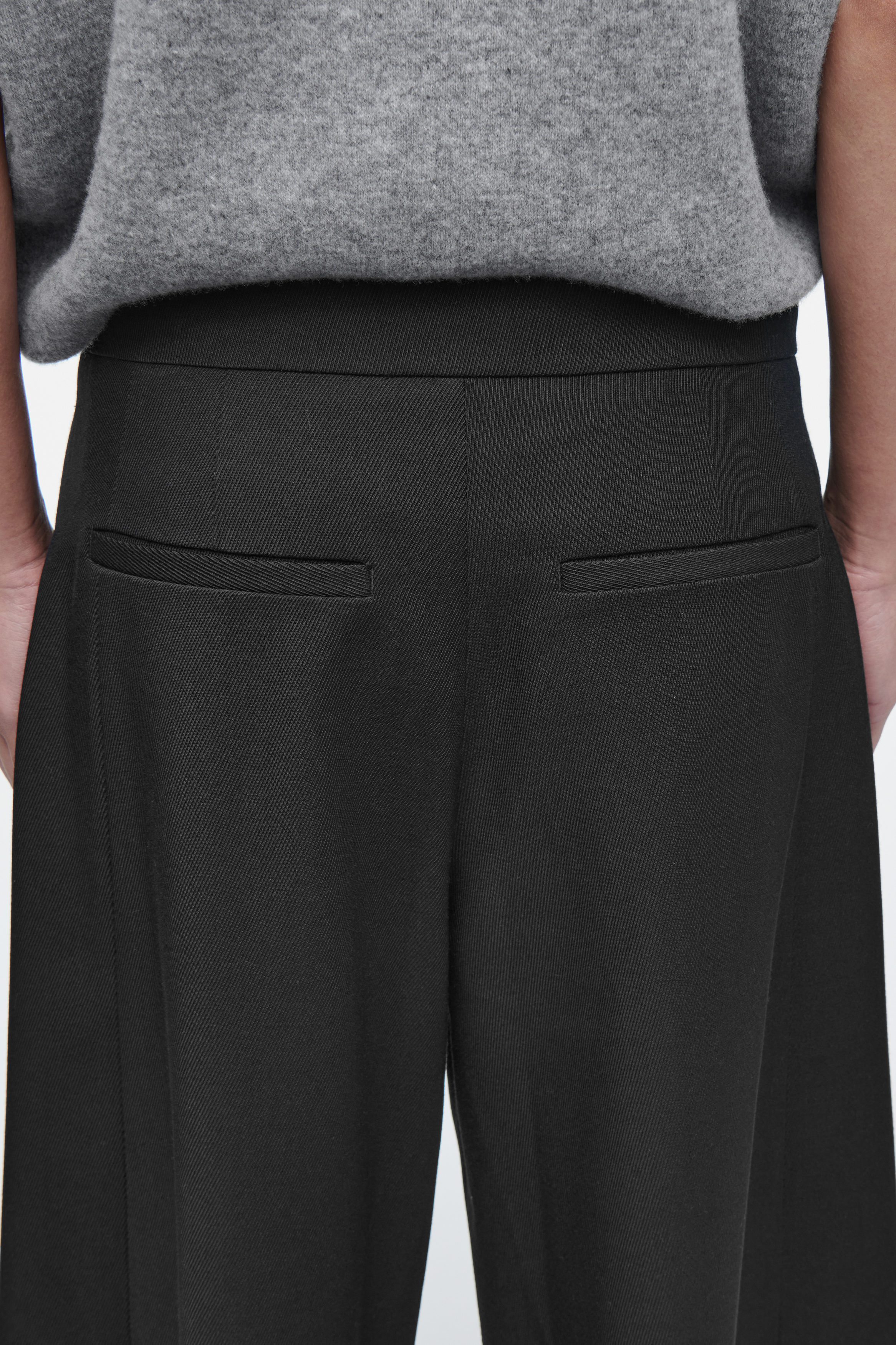 Black wide leg trousers in cashmere and wool blend - Black
