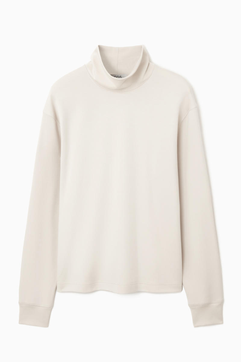 Turtleneck Sweatshirt in Beige