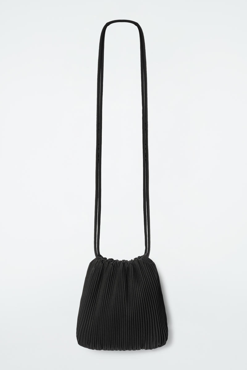Scallop Crossbody