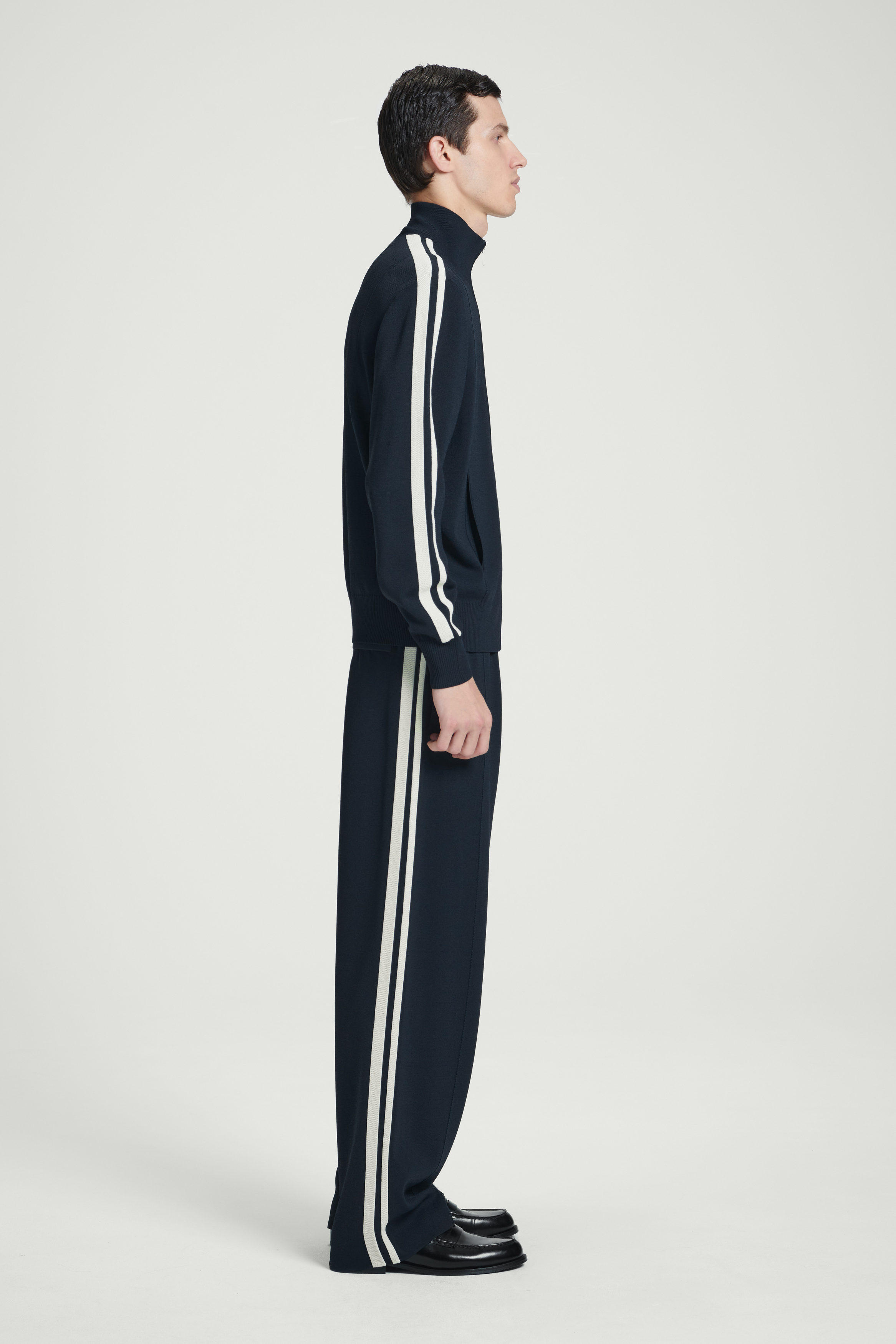 CONTRAST-STRIPE KNITTED TRACK JACKET - NAVY / IVORY