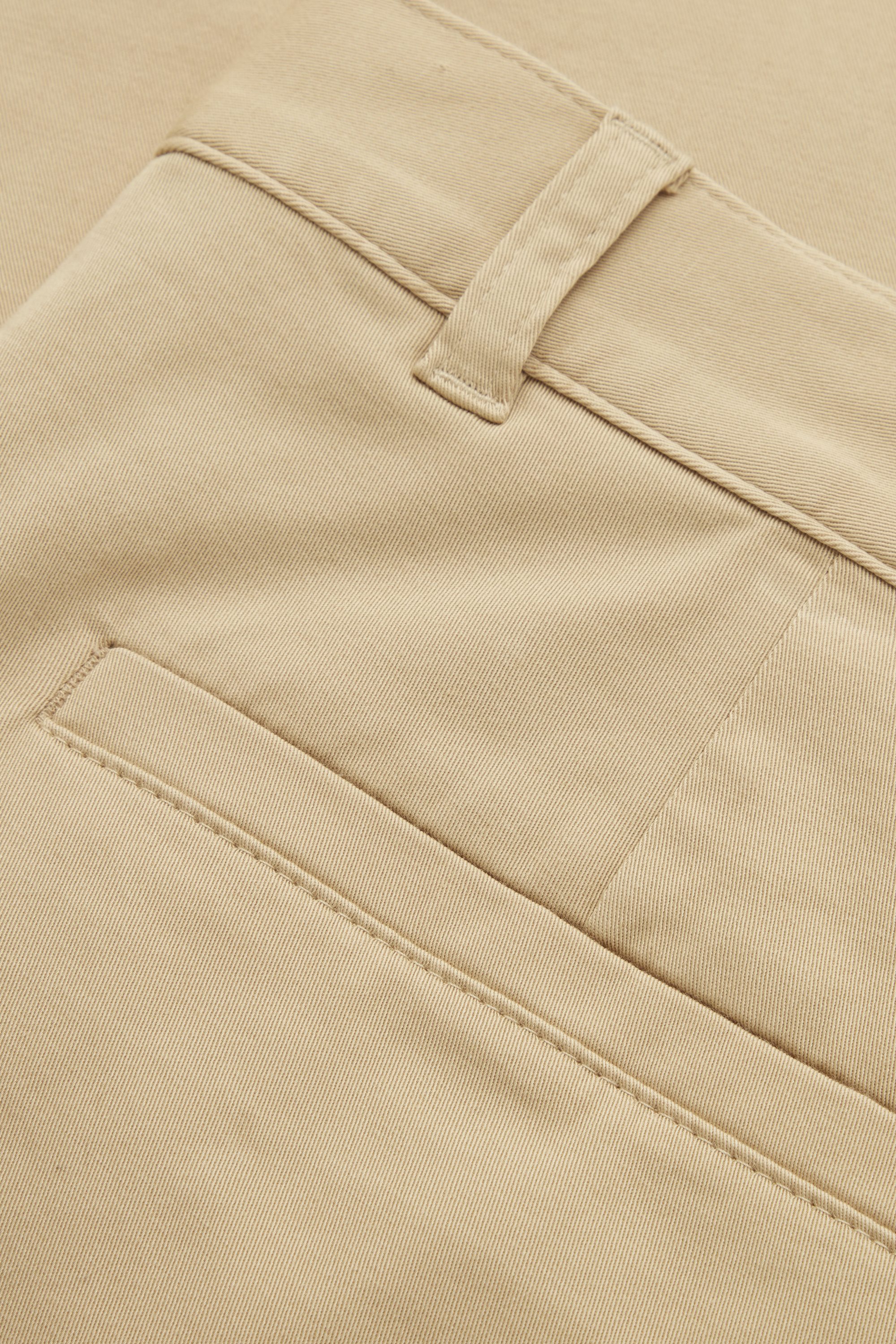 【OUTFITTERS】RELAXED TAPERED CHINO [正規品] SOFTHYPHEN Chino Tucked Extra Wide Pants in Light Brown