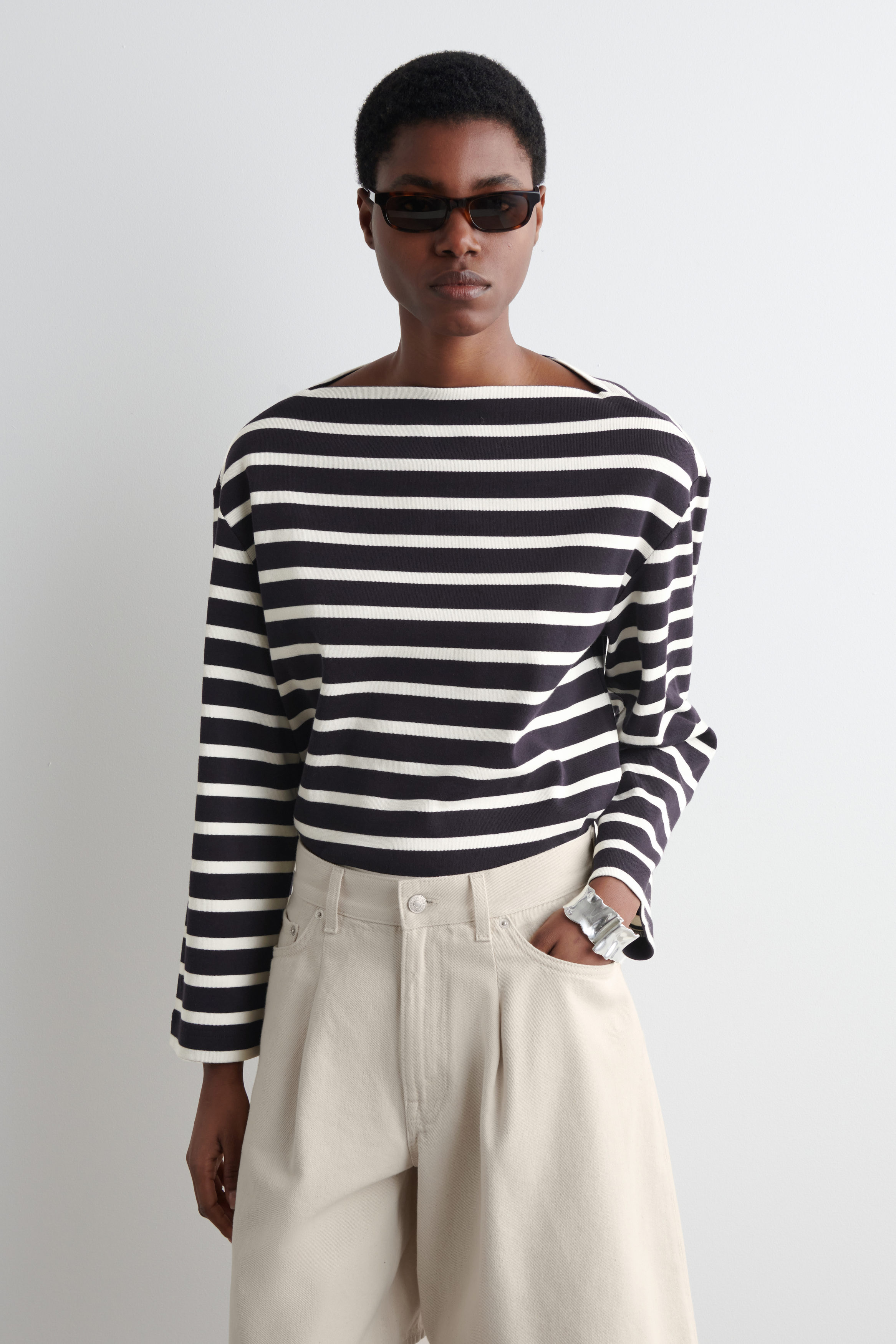 STRIPED BOAT-NECK TOP