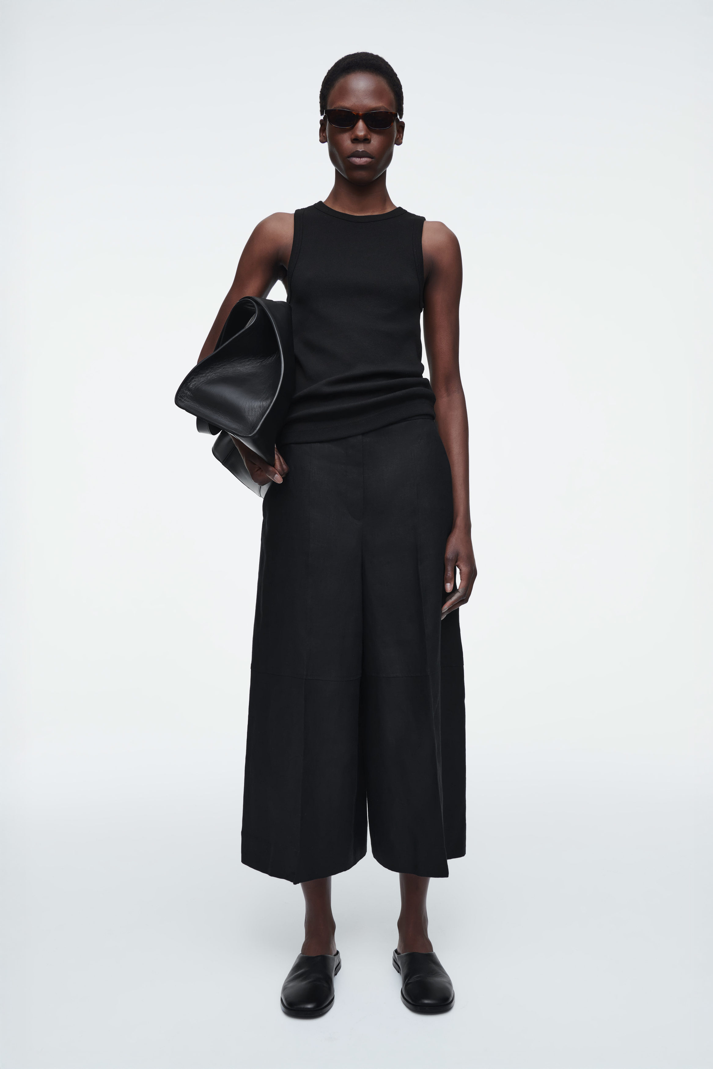 LINEN CULOTTES - BLACK | COS