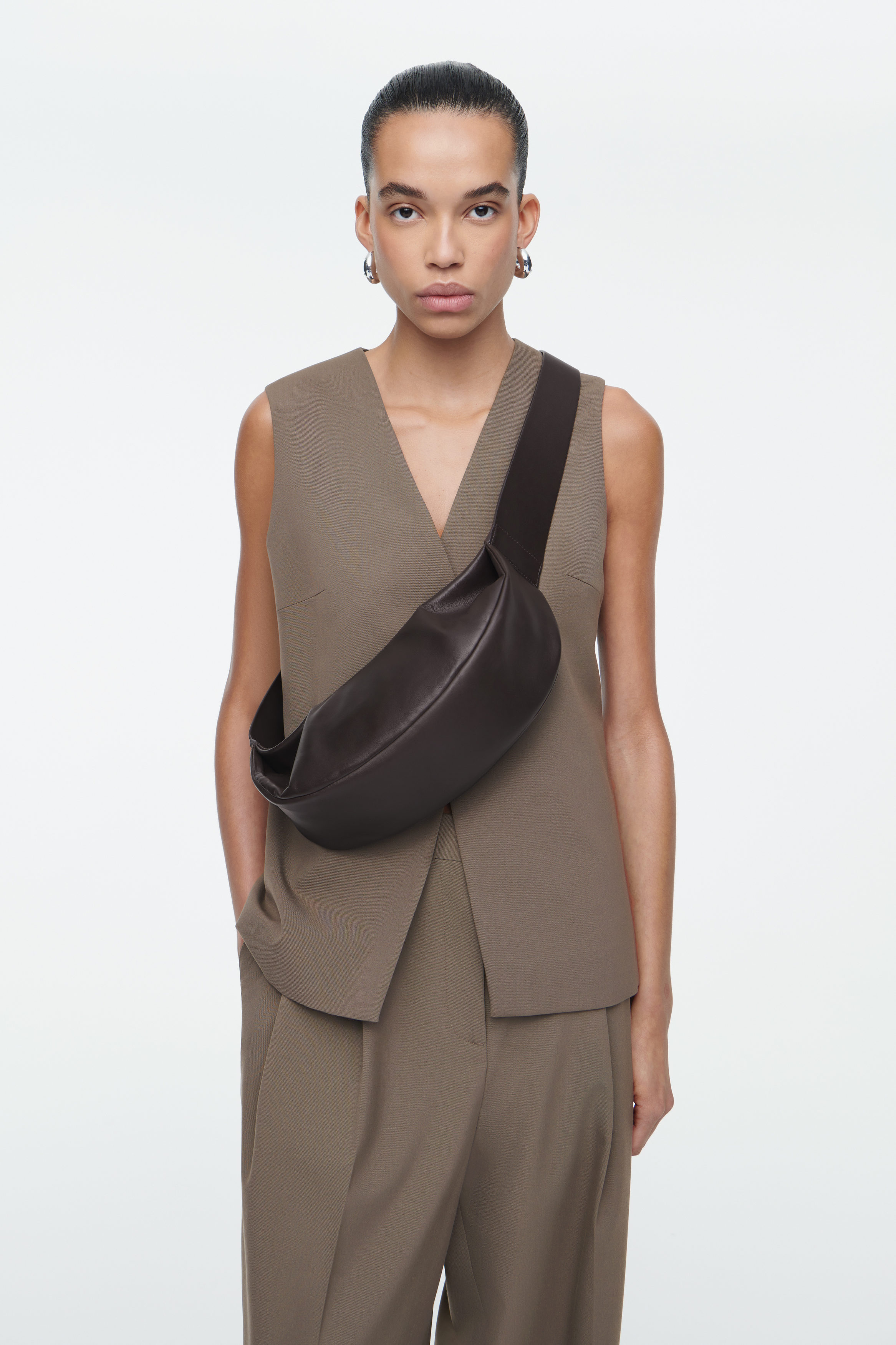 SWING CROSSBODY BAG - LEATHER - LIGHT GREEN SWING CROSSBODY BAG - LEATHER - LIGHT GREEN
