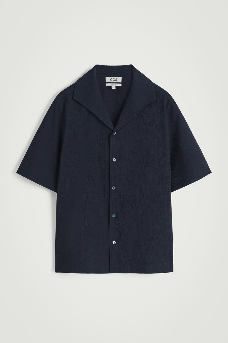 Camp-Collar Seersucker Shirt in Navy
