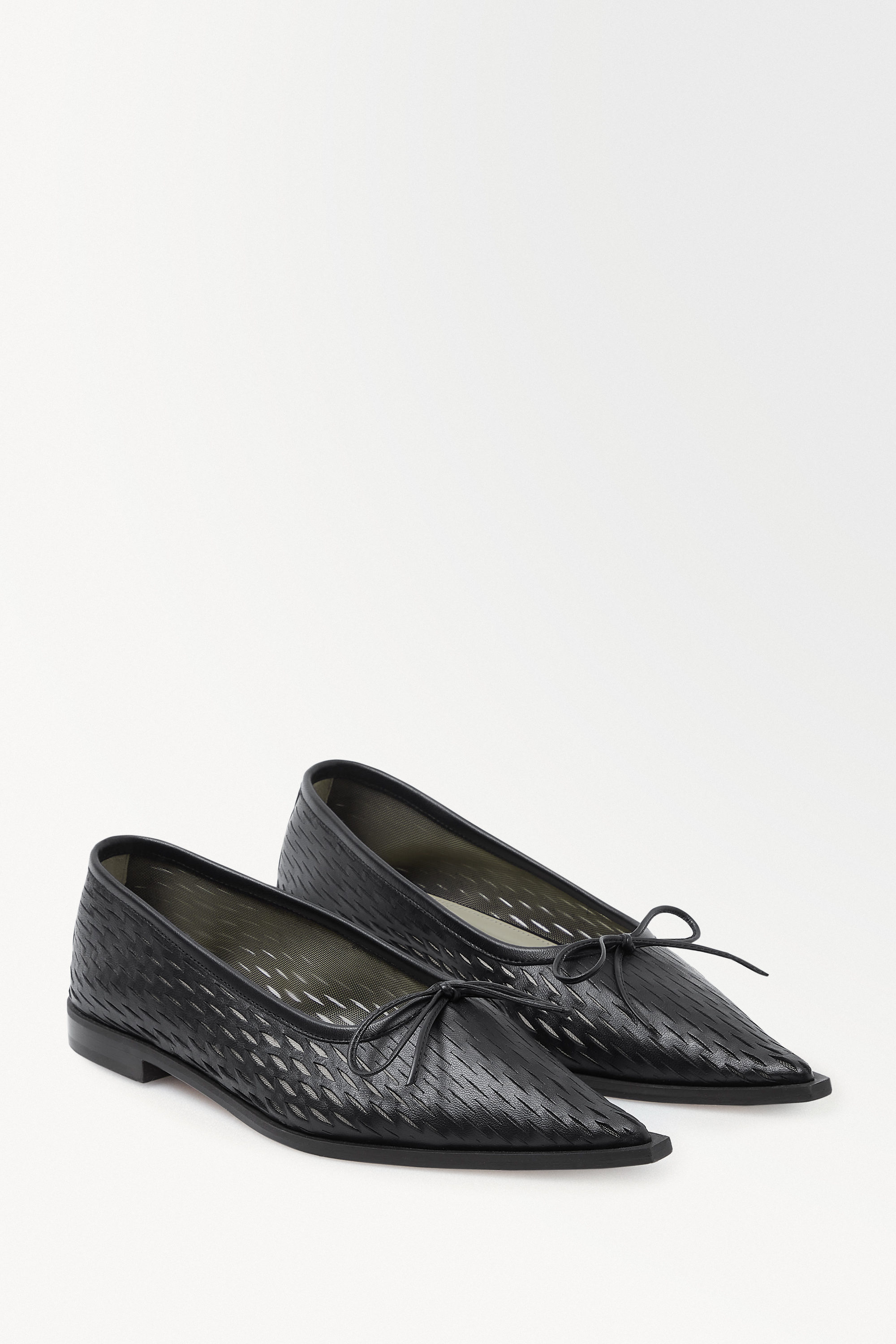 Cos THE PERFORATED LEATHER BALLET FLATS King's Cross