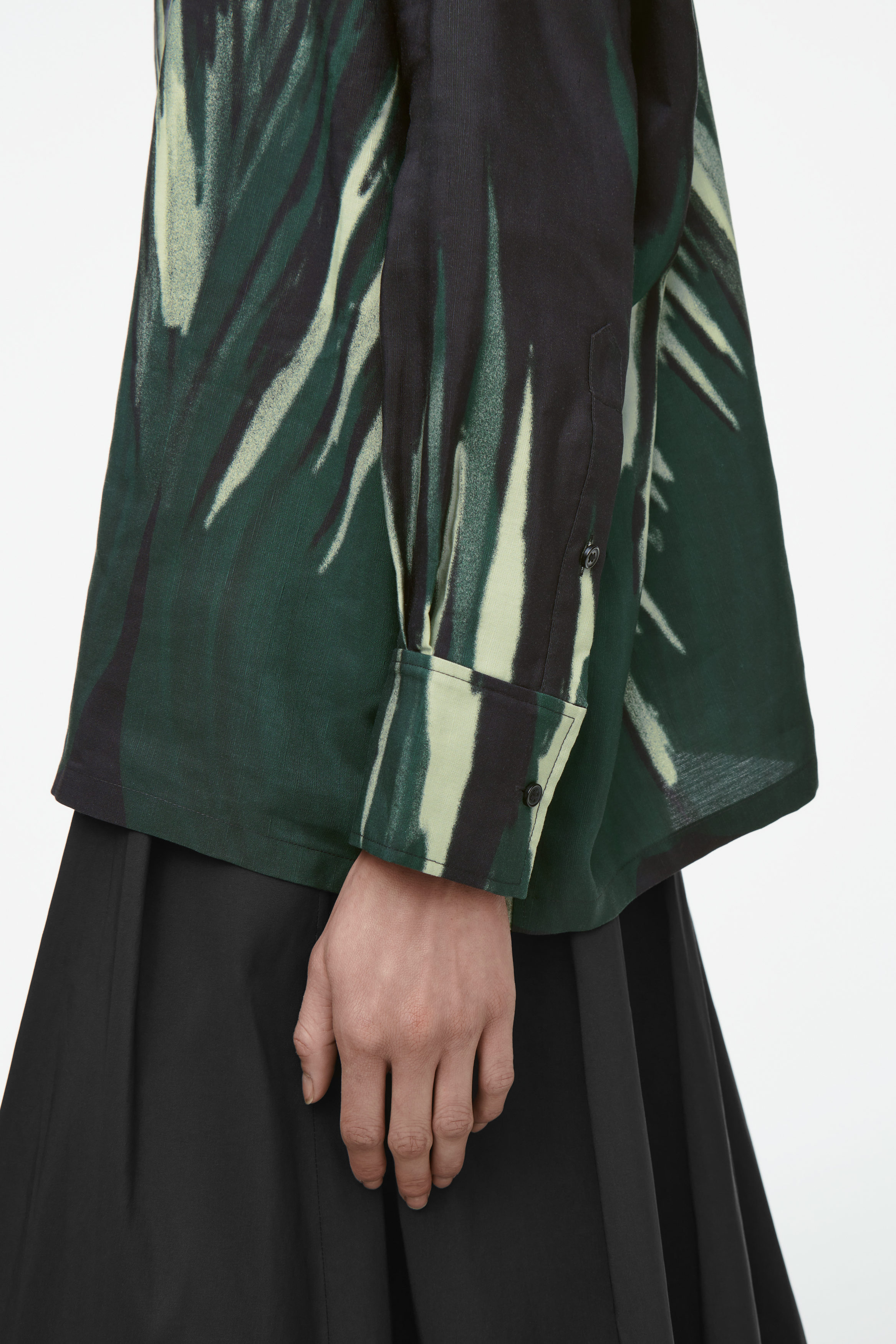 PRINTED LINEN-BLEND SHIRT - BLACK / PRINTED PRINTED LINEN-BLEND SHIRT - BLACK / PRINTED