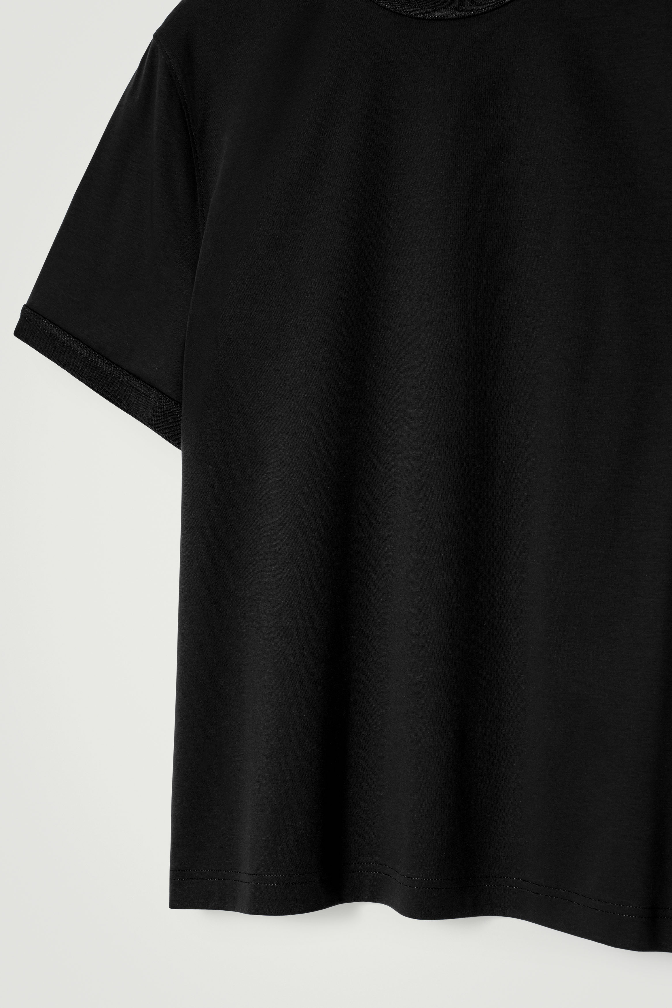 【関税込み】Reedition T-Shirt - Courreges - Cotton - Black COURRÈGES Slash asymmetric appliquéd cotton-jersey T-shirt