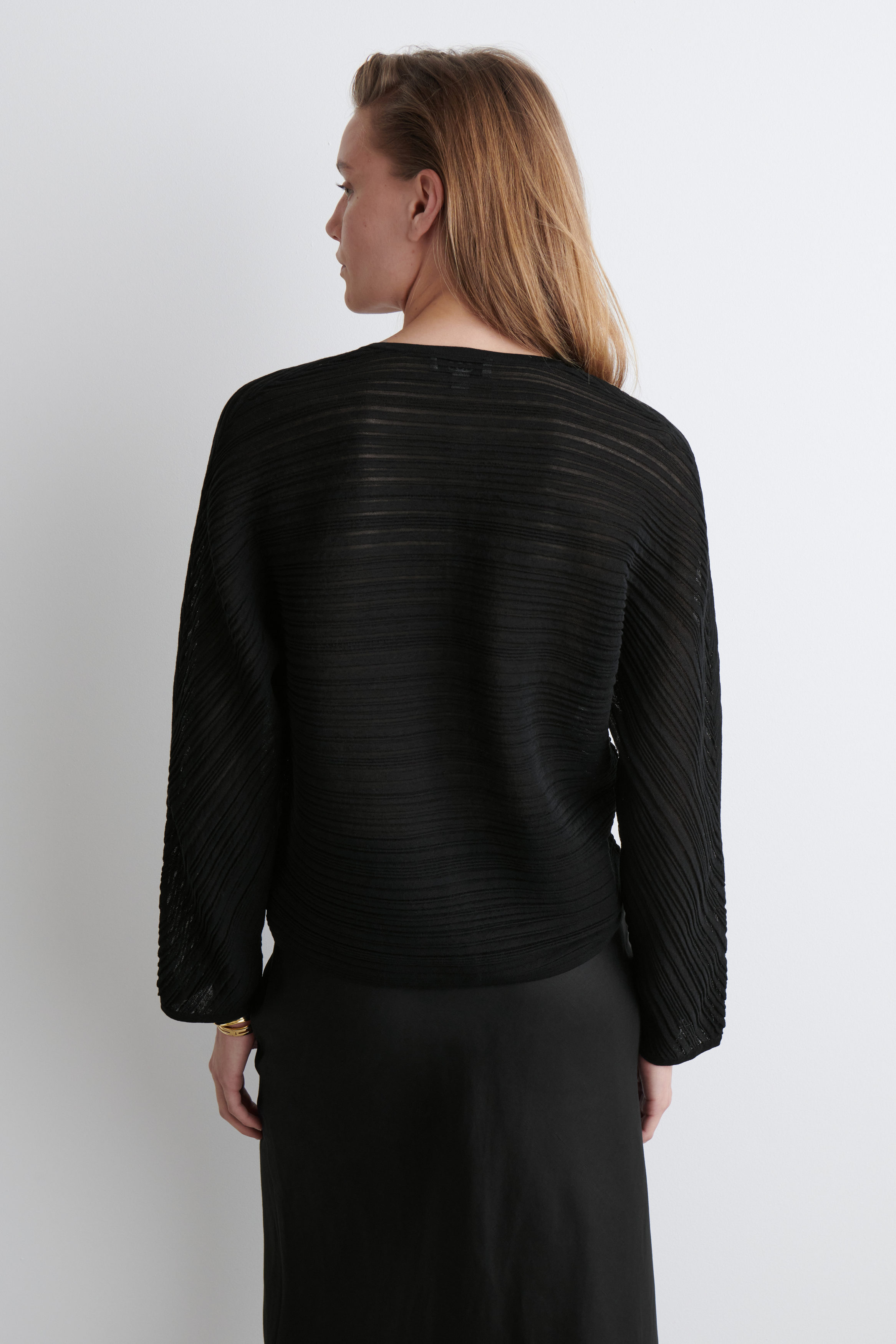 PLEATED KNITTED CARDIGAN - BLACK | COS