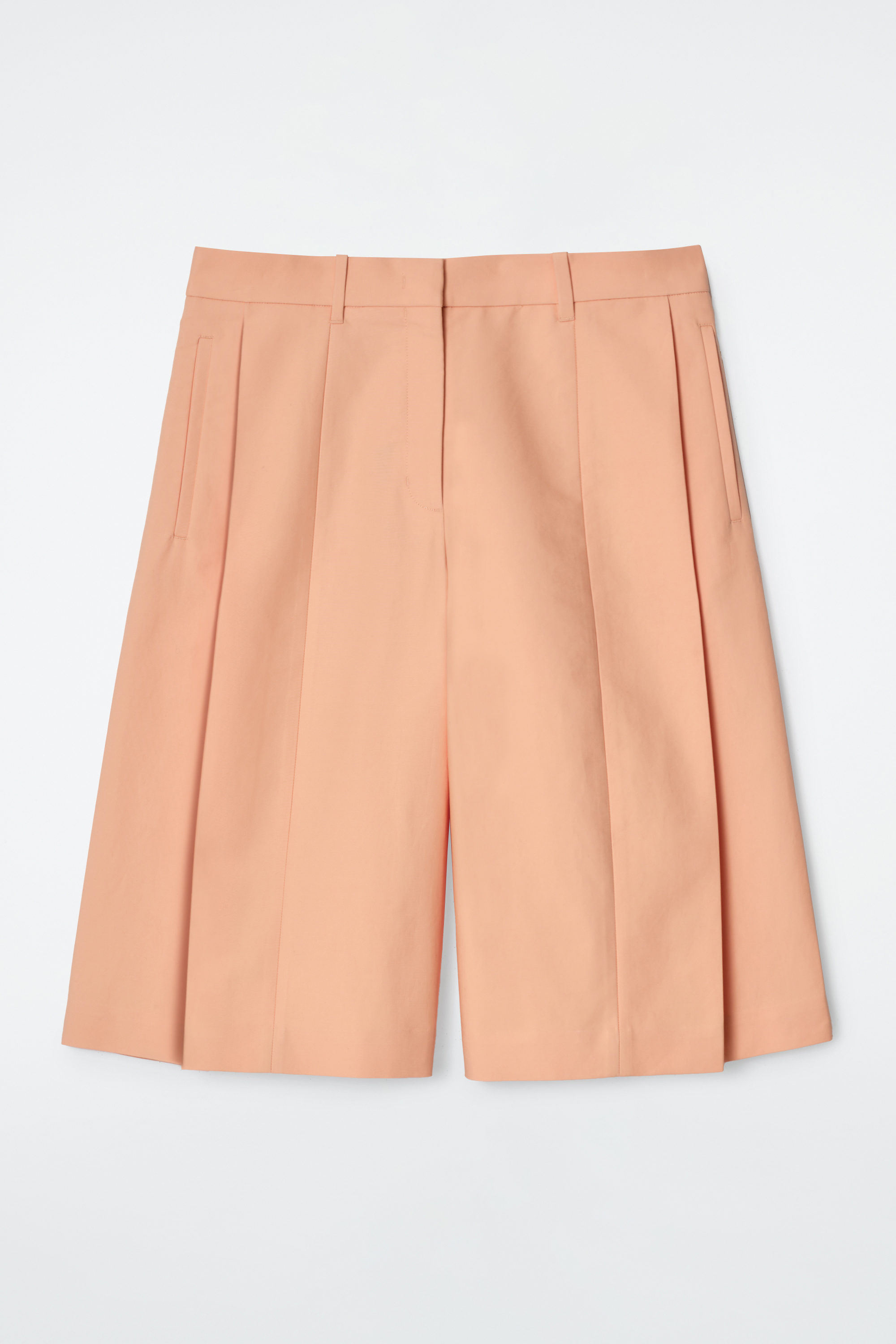 国内で当店のみ RELABEL - Pleated Drape Wide-Leg Shorts RELABEL Pleated Drape Wide-Leg Shorts