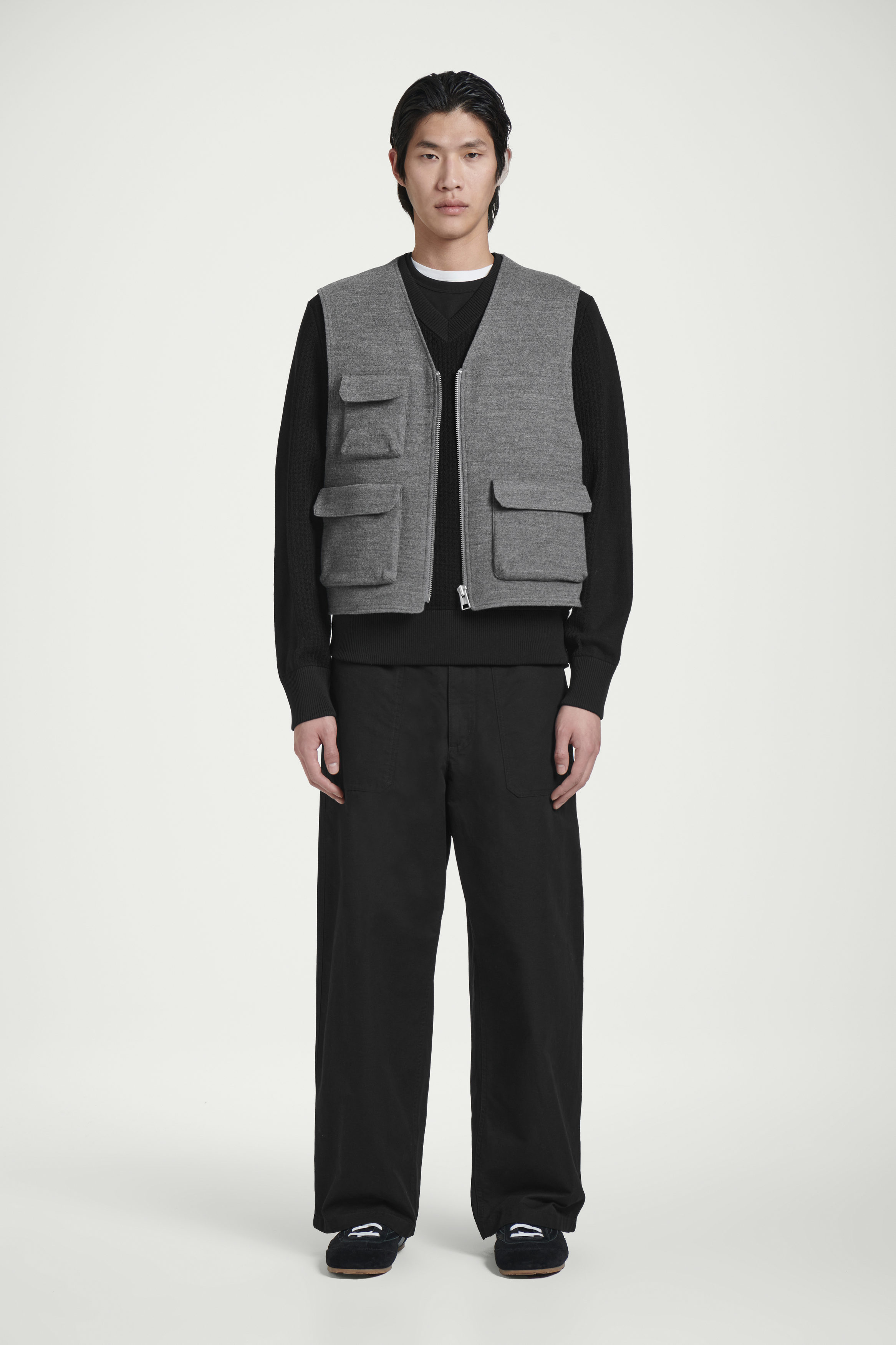 【関税&送料込】A.P.C. Grey Wool Lise Vest Valentine sweater | Thin cable-knit wool | A.P.C. Ready-to-Wear