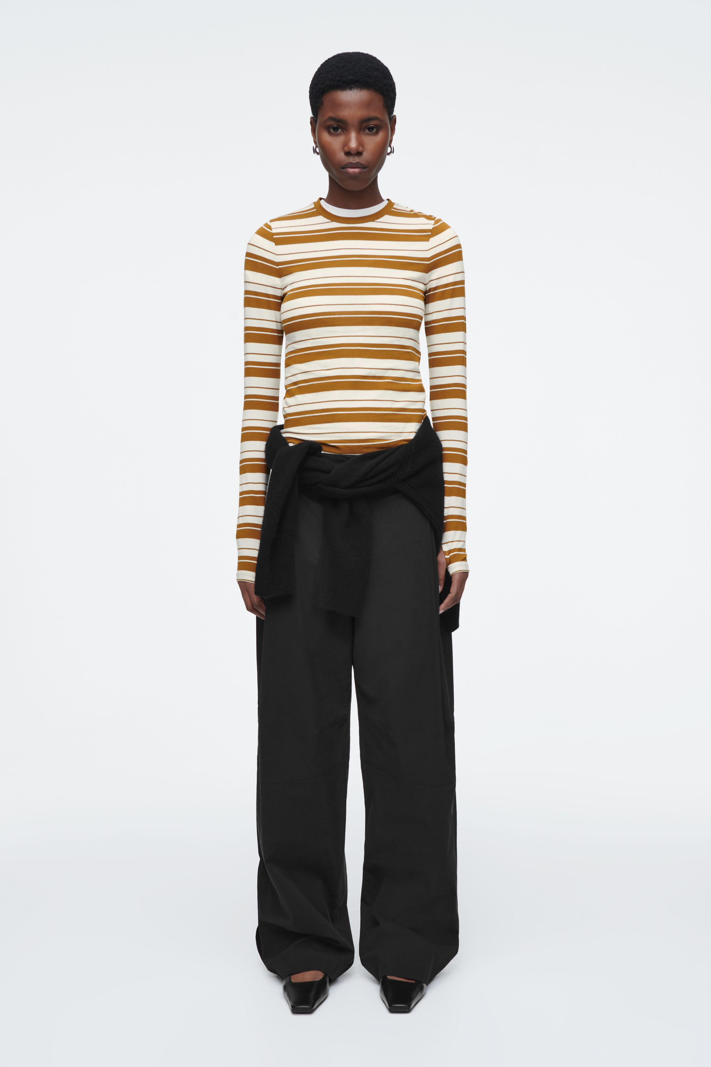 SLIM LIGHTWEIGHT LONG-SLEEVED TOP - BROWN / STRIPED | COS