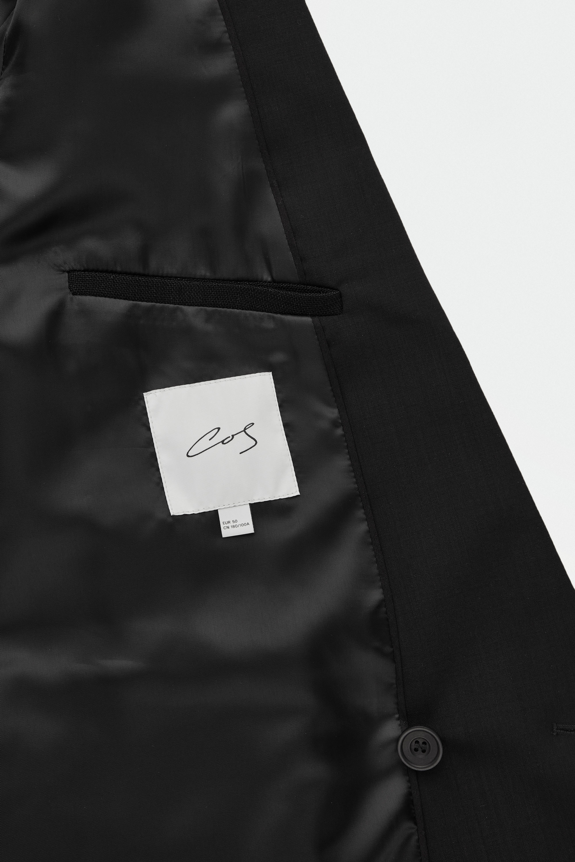 【送料&関税込】ChloAC Embellished Tuxedo Jacket White and Midnight Black Slim Fit Tuxedo Jacket (Satin Lapel