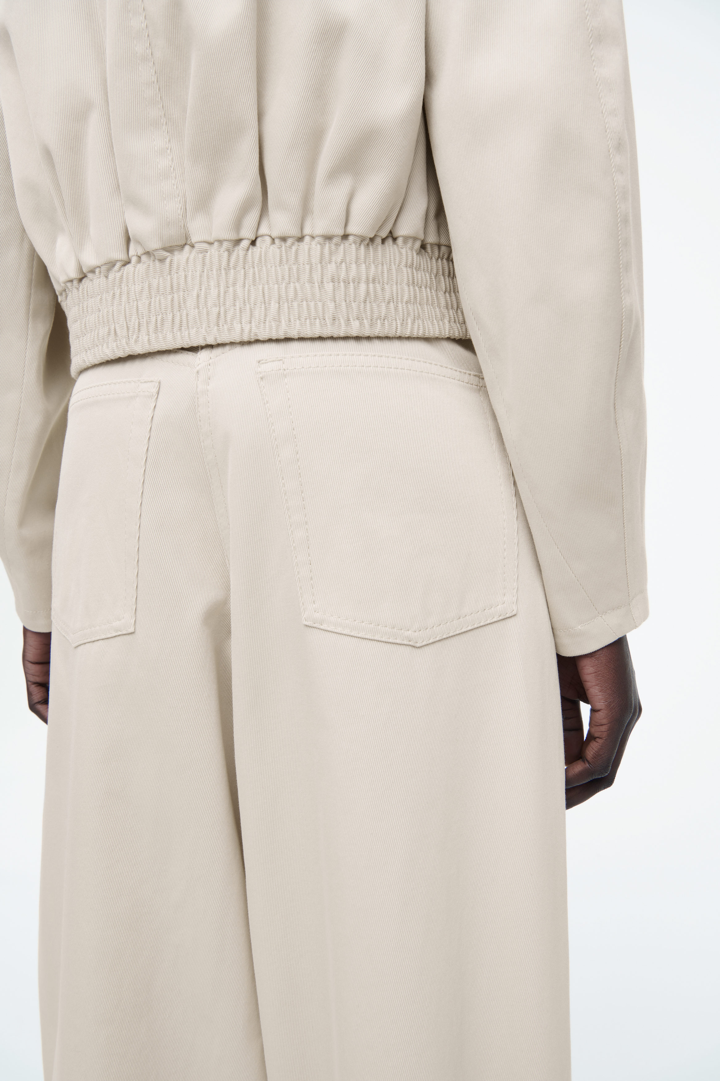 パンツ TheLoom Trousers Beige Wide-fit cotton gabardine trousers, beige | 