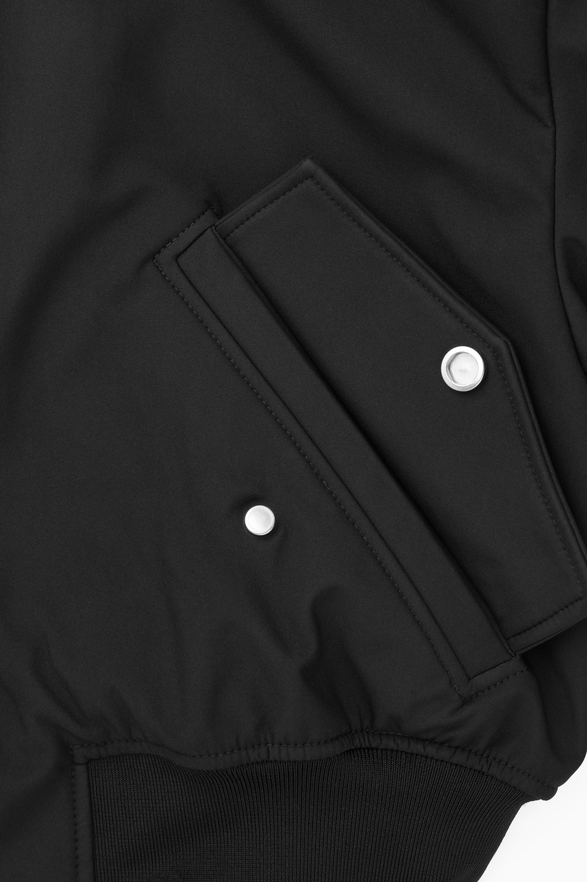 OVERSIZED CROPPED BOMBER JACKET - BLACK